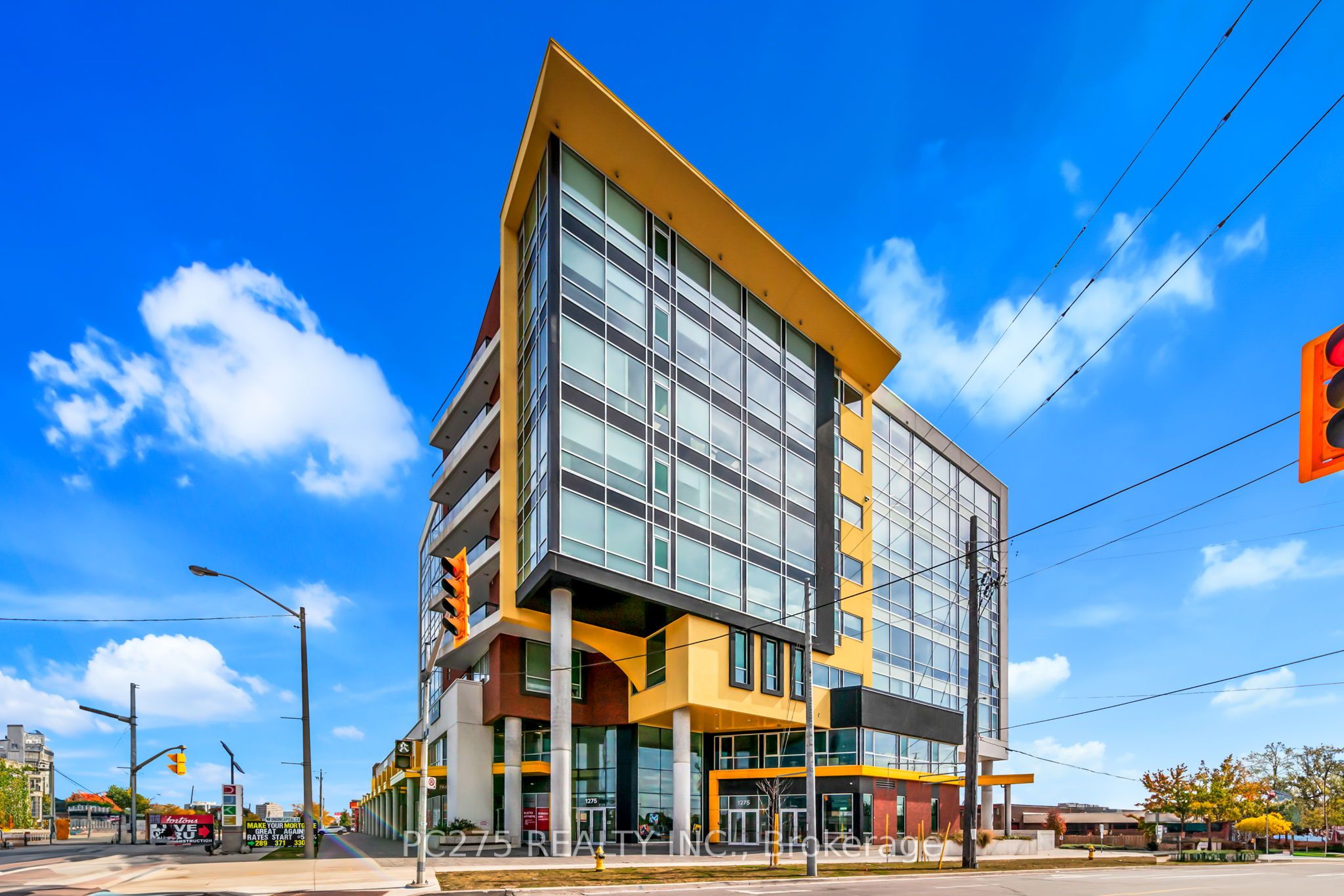 201-1275 Finch Avenue W, Toronto, ON, M3J 0L5