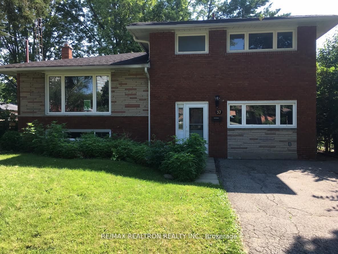Unit 2 - 37 Fareham Crescent, Toronto photo 2