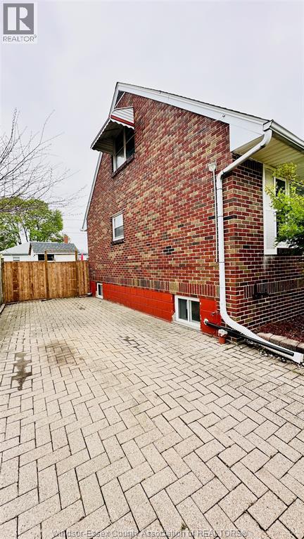 Additional image 4 of 3519 Tecumseh Road West, Windsor, ON, N9C2B6