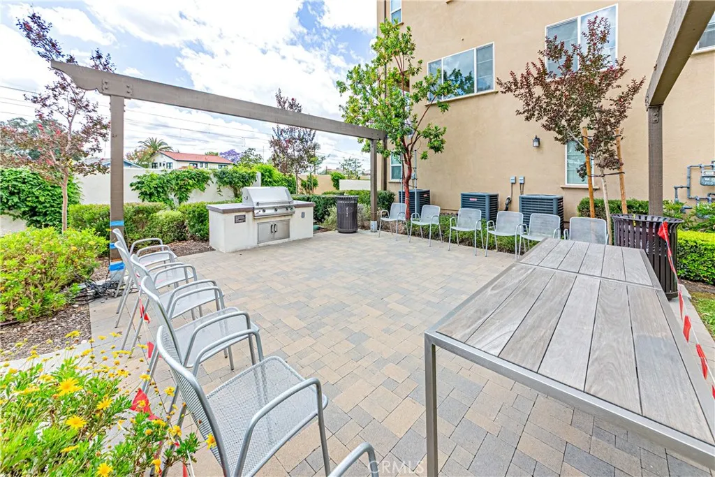 Additional image 38 of 809 N Dalton Ave Unit 104, Azusa, CA 91702