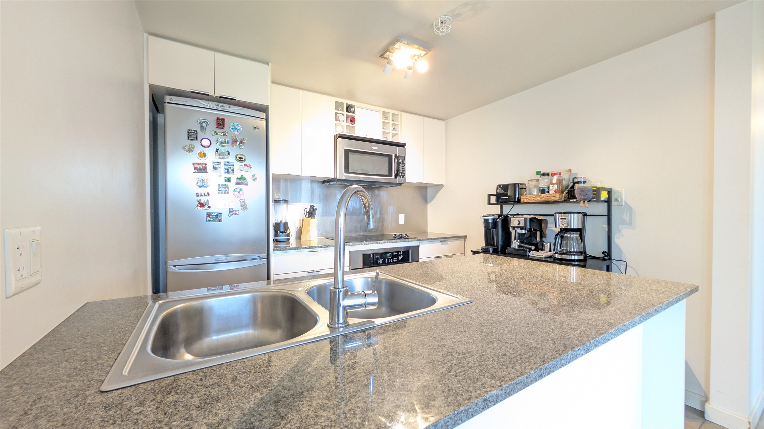 Additional image 6 of 703-233 Robson Street, Vancouver, BC, V6B 0E8