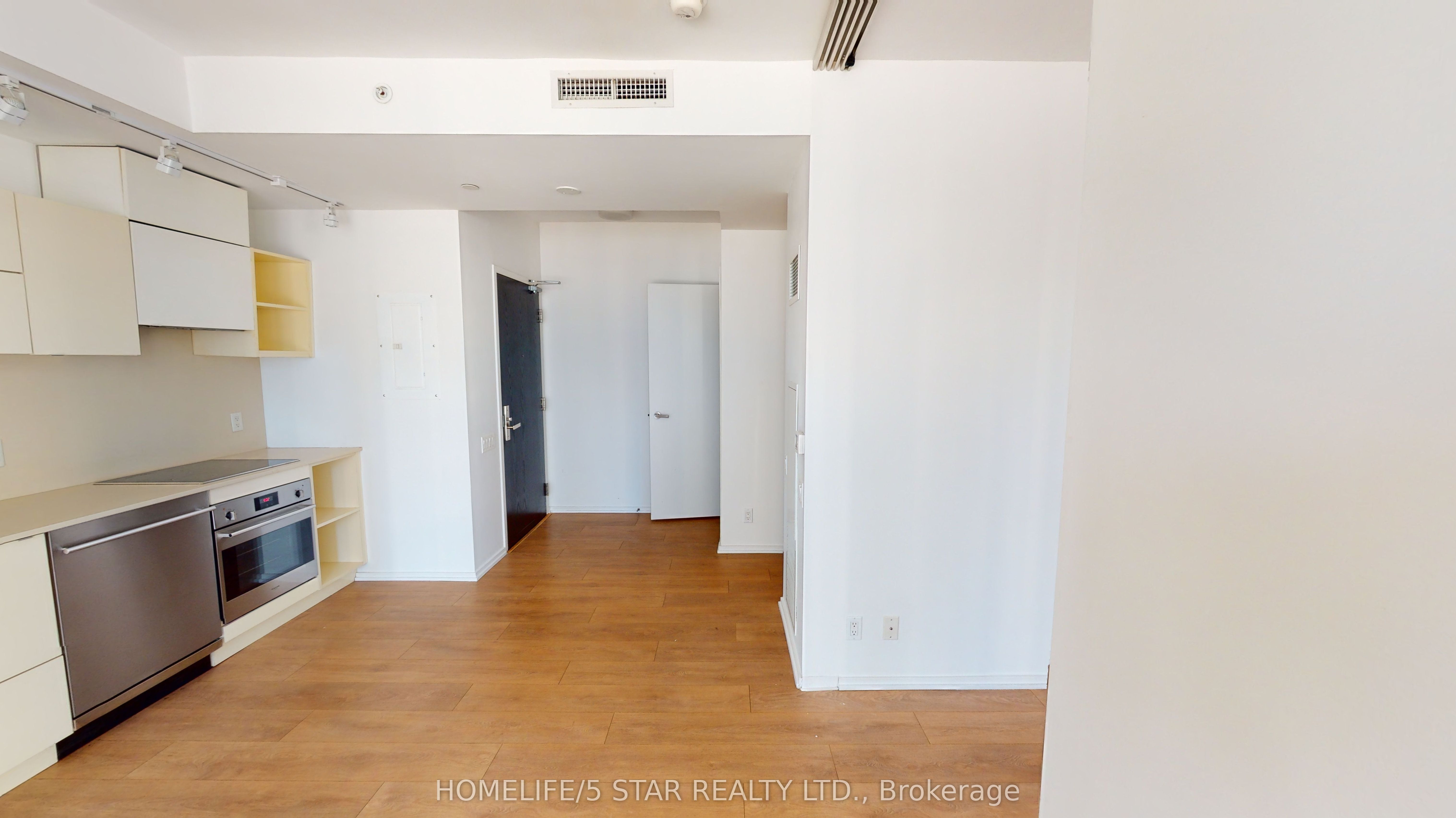 Additional image 3 of 1212-125 Peter Street, Toronto, ON, M5V 0M2