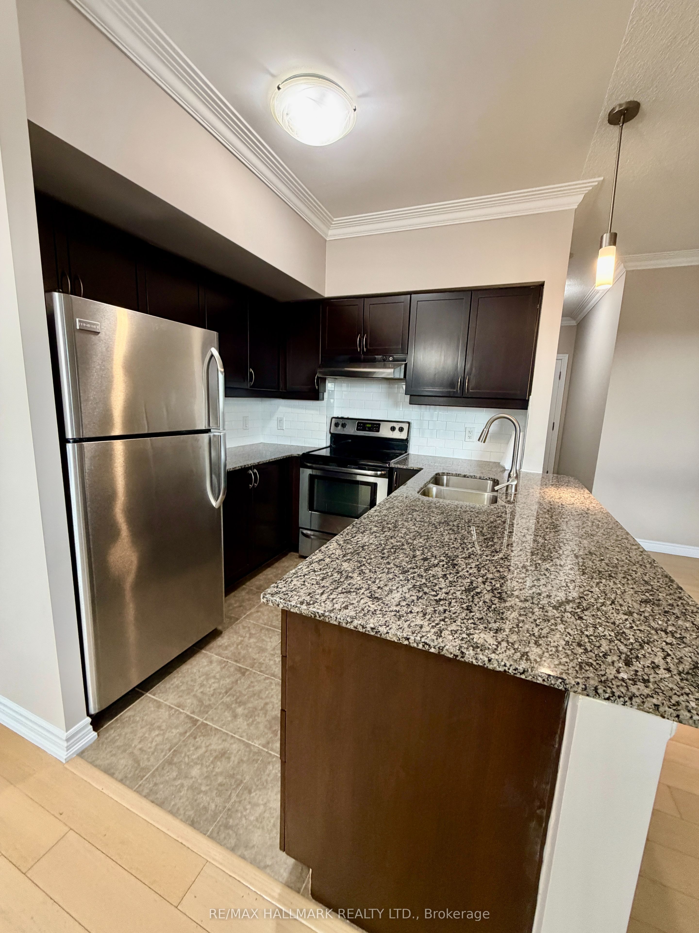 Additional image 3 of 909-7730 Kipling Avenue, Vaughan, ON, L4L 1Y9