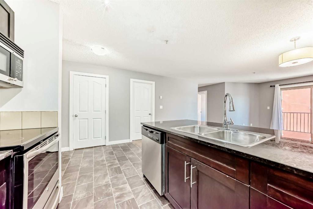 Additional image 6 of 4304-403 Mackenzie Way SW, Airdrie, AB, T4B 3V7