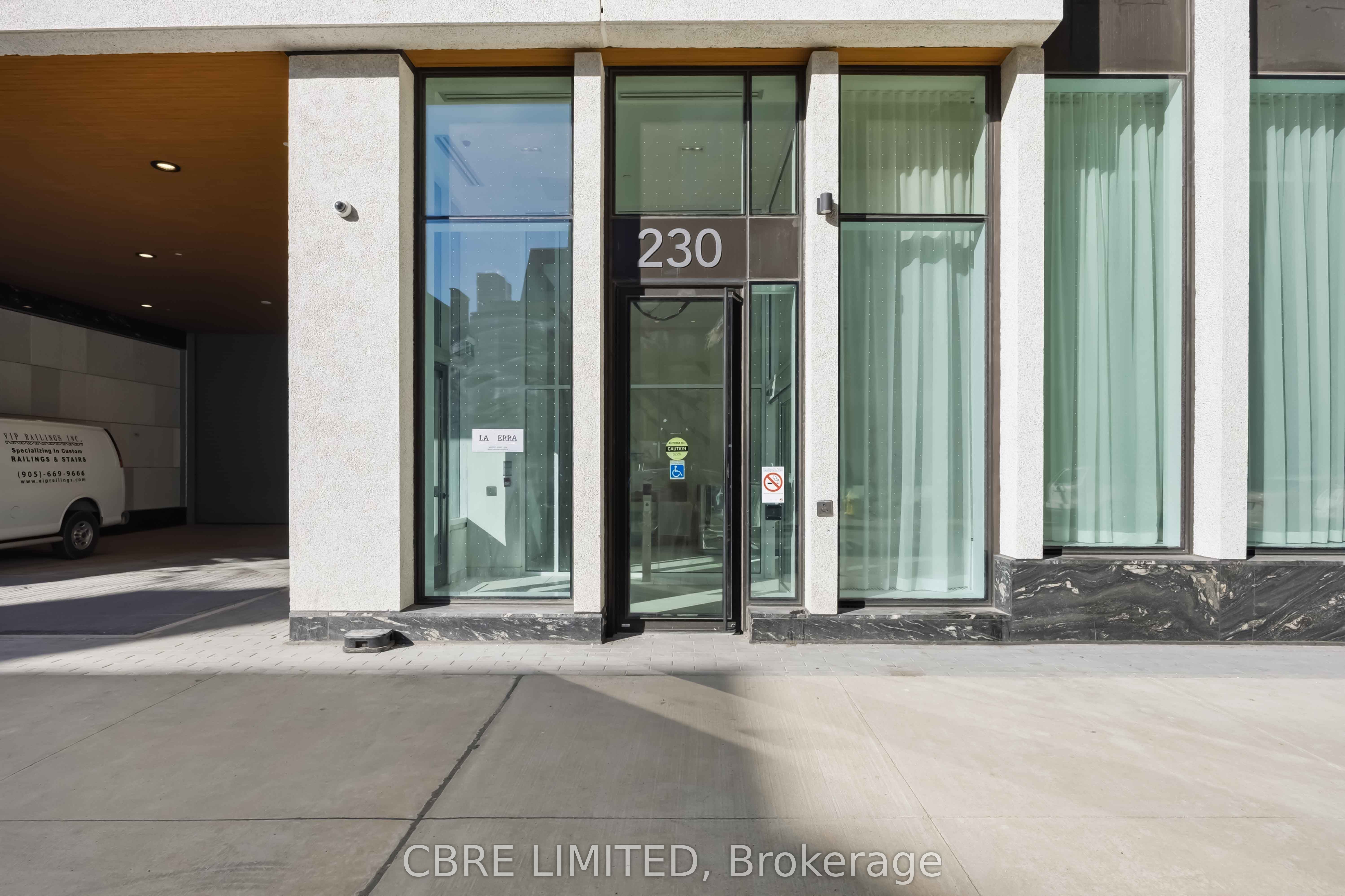 Additional image 3 of 302-230 Simcoe Street, Toronto, ON, M5T 1T4