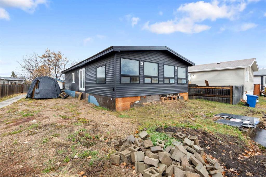 232 Greenwich Lane, Fort Mcmurray, AB, T9H 3Z3