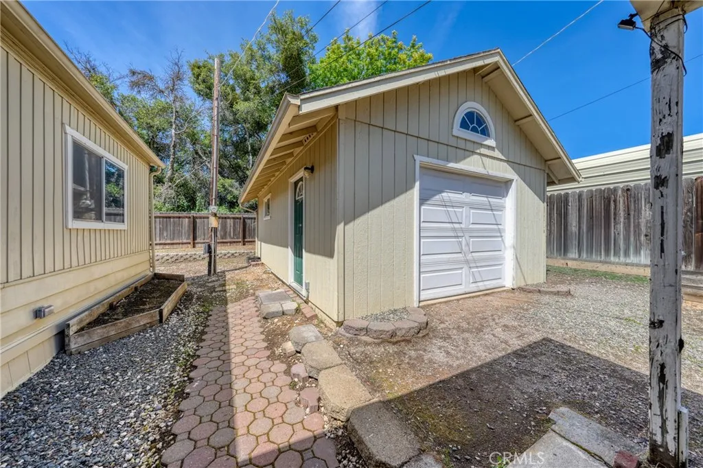 Additional image 94 of 3393 5th St, Clearlake, CA 95422