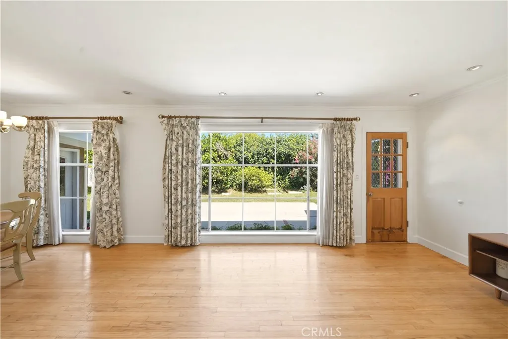 Additional image 10 of 824 N Redondo E Dr E, Anaheim, CA 92801
