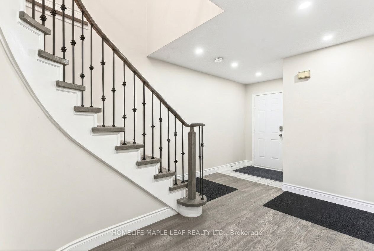 Additional image 3 of 735 Constellation Drive, Mississauga, ON, L5R 2V7