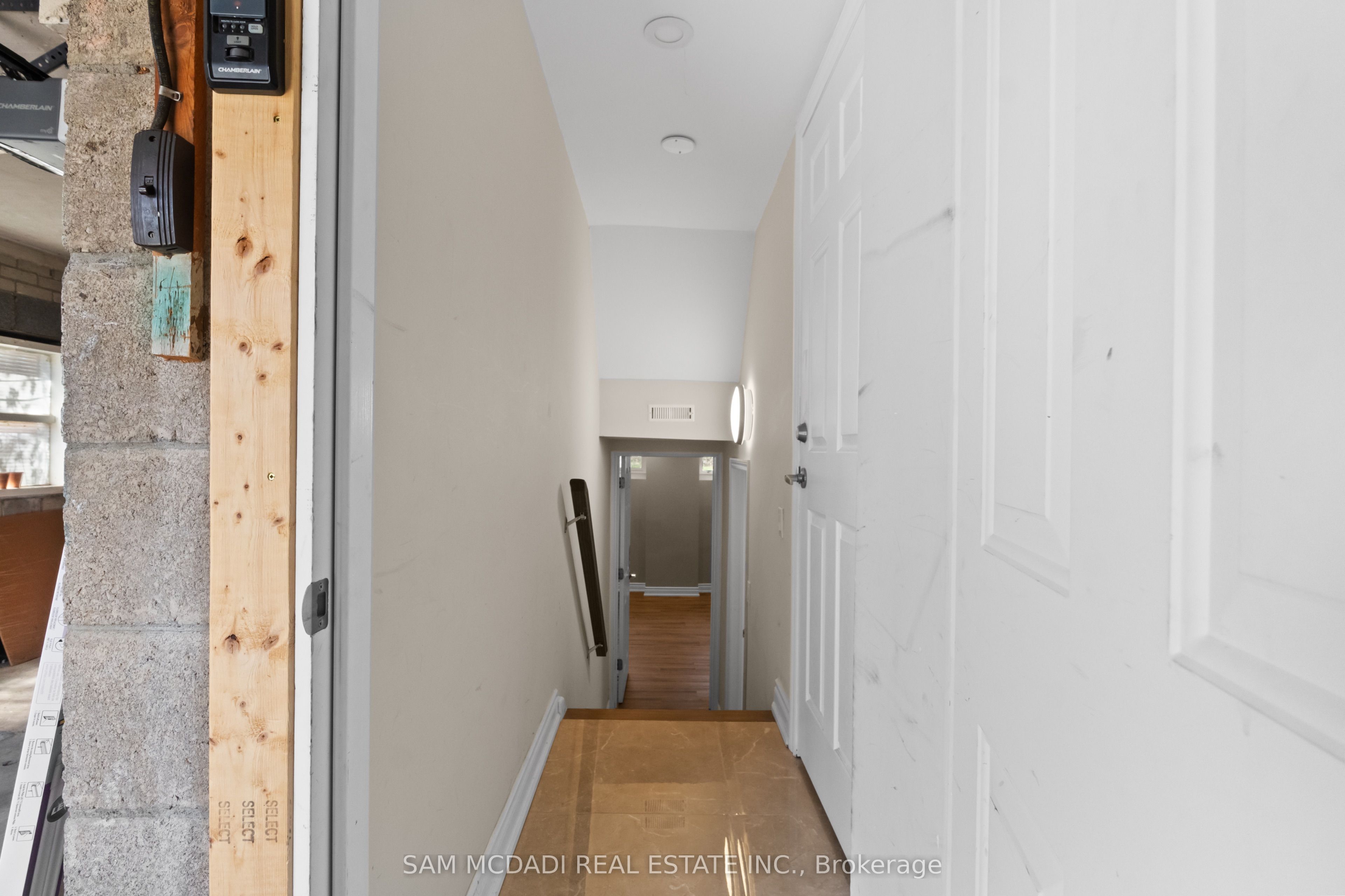 Additional image 3 of 1821 Christopher Road, Mississauga, ON, L5J 2K7