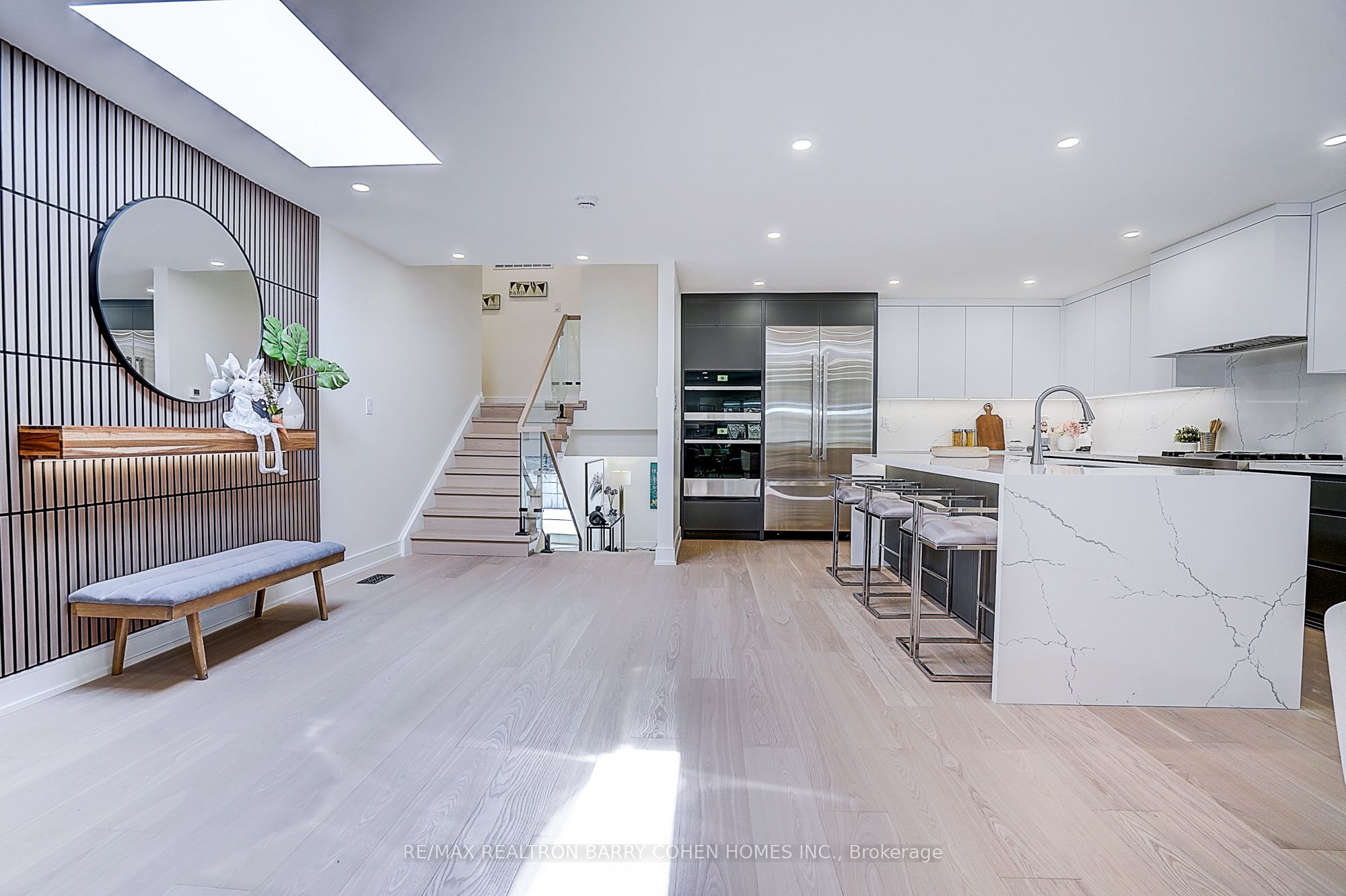 Additional image 3 of 34 Elliotwood Court, Toronto, ON, M2L 2P9