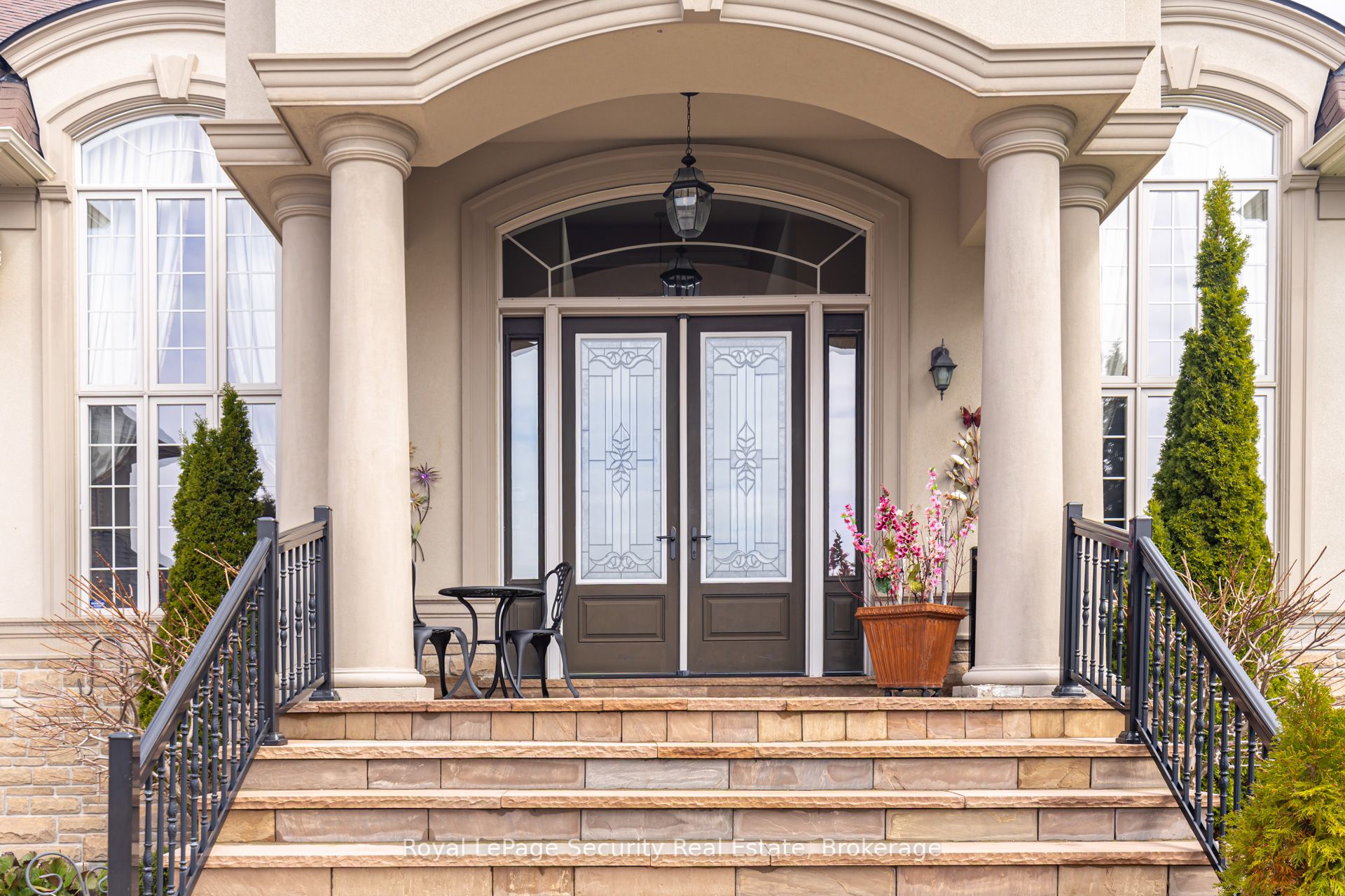 Additional image 2 of 20 Aubrietia Court, Richmond Hill, ON, L4E 2R3