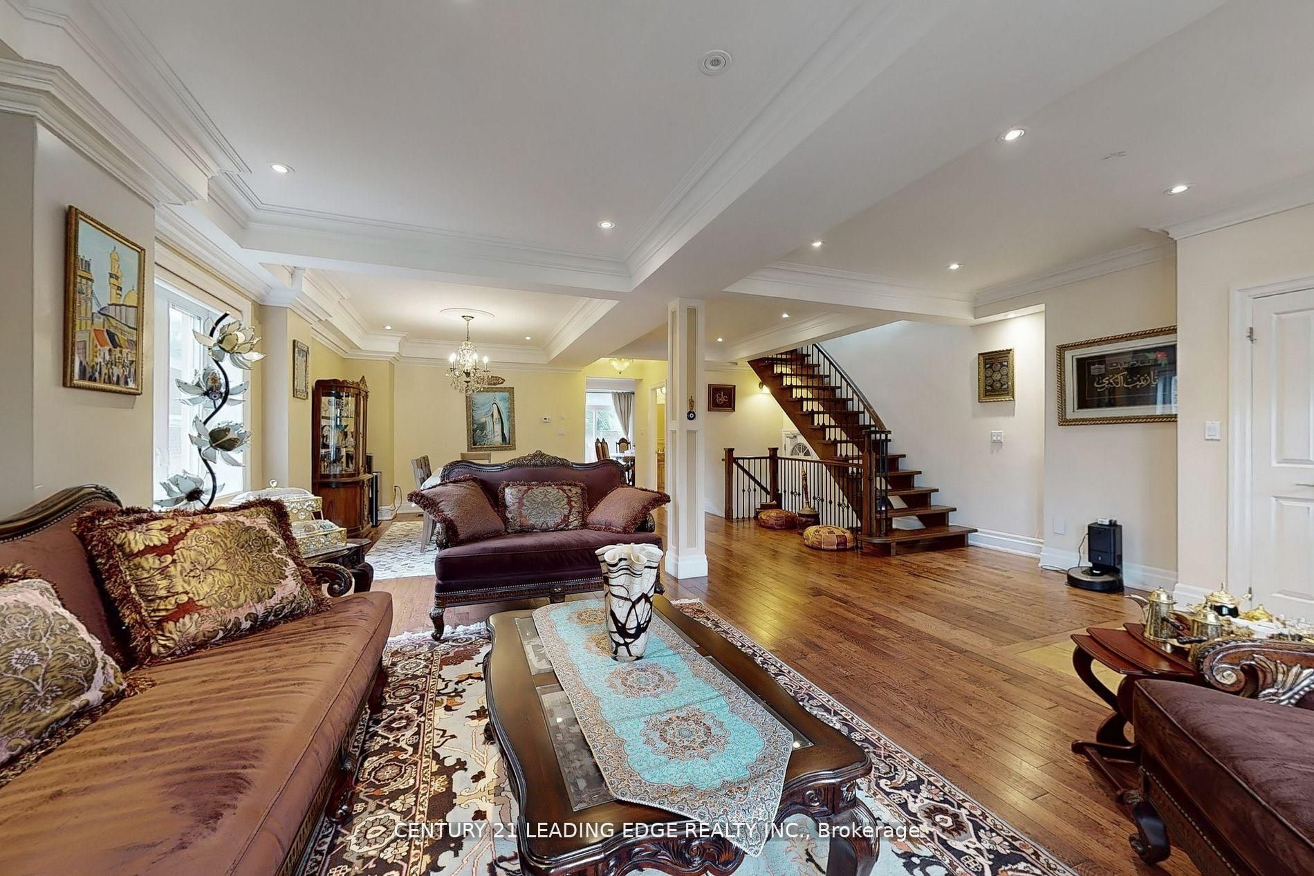 Additional image 4 of 11 Bellvare Crescent, Toronto, ON, M1R 2M8