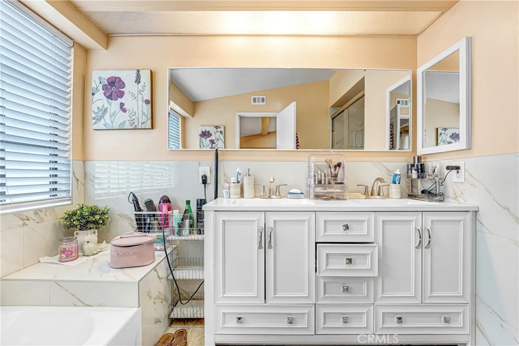 Additional image 55 of 20737 Roscoe Boulevard Unit 203, Winnetka, CA 91306