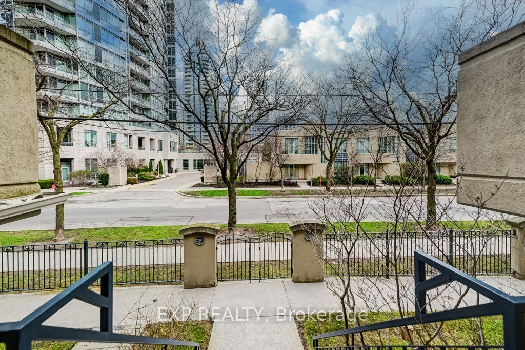 Additional image 3 of 1716-28 Sommerset Way, Toronto, ON, M2N 6W7