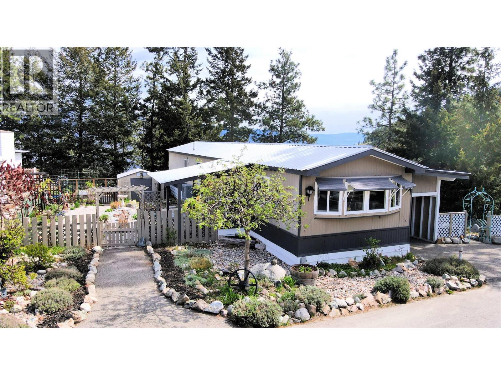 11-5371 Princeton Avenue, Peachland, BC, V0H1X8