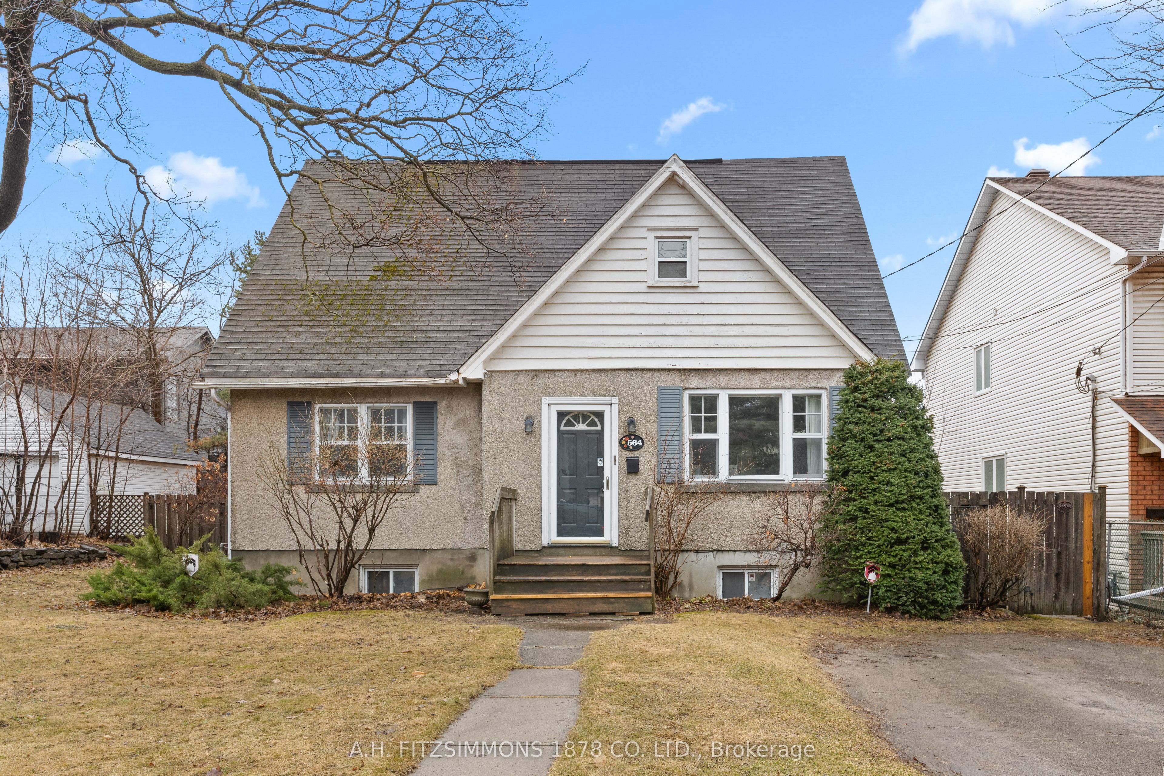 Additional image 2 of 564 Tweedsmuir Avenue, Ottawa, ON, K1Z 5P2