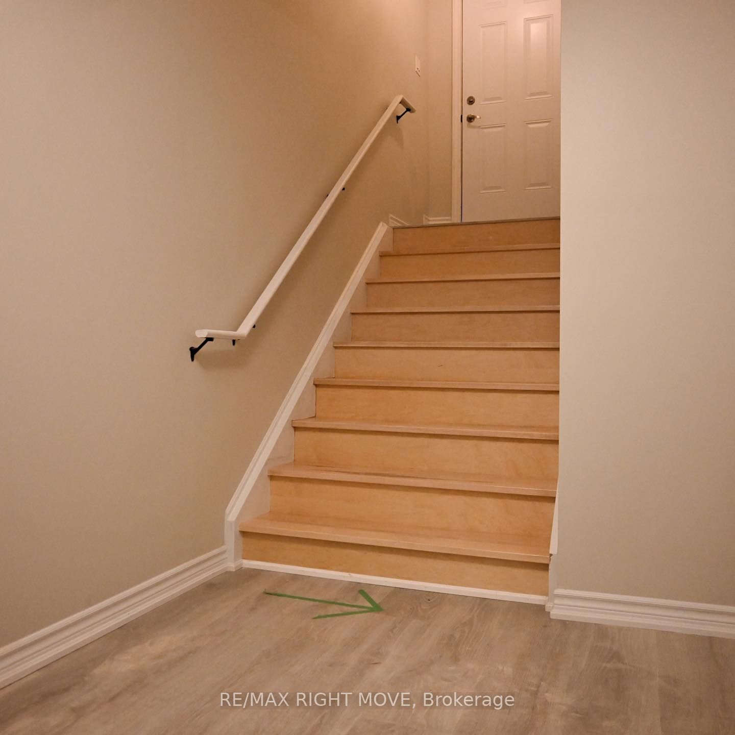 Additional image 5 of 32 Mills Circle, Springwater, ON, L0L 1X0