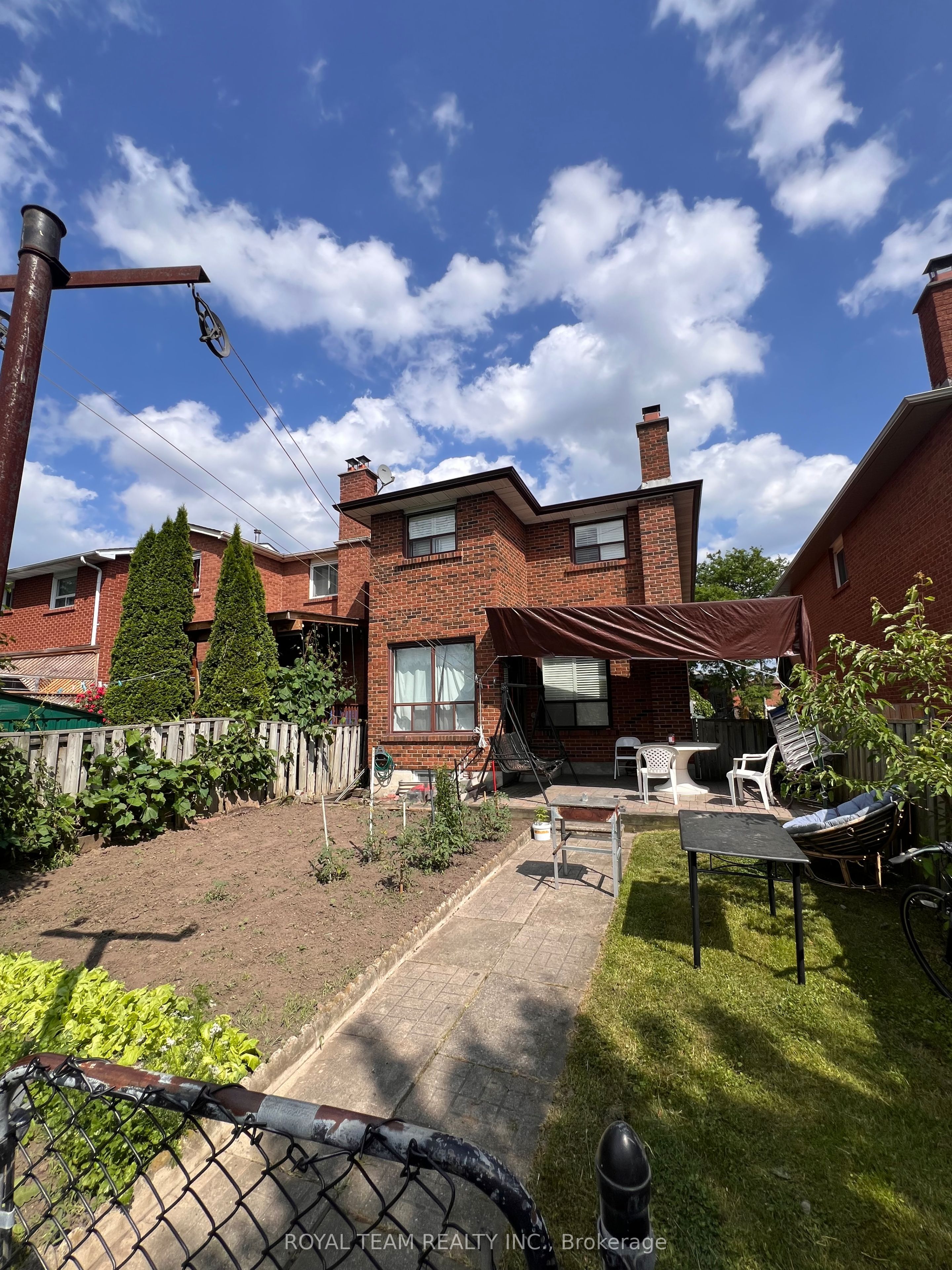 Additional image 4 of 28 Oakmount Crescent, Vaughan, ON, L4K 2C3