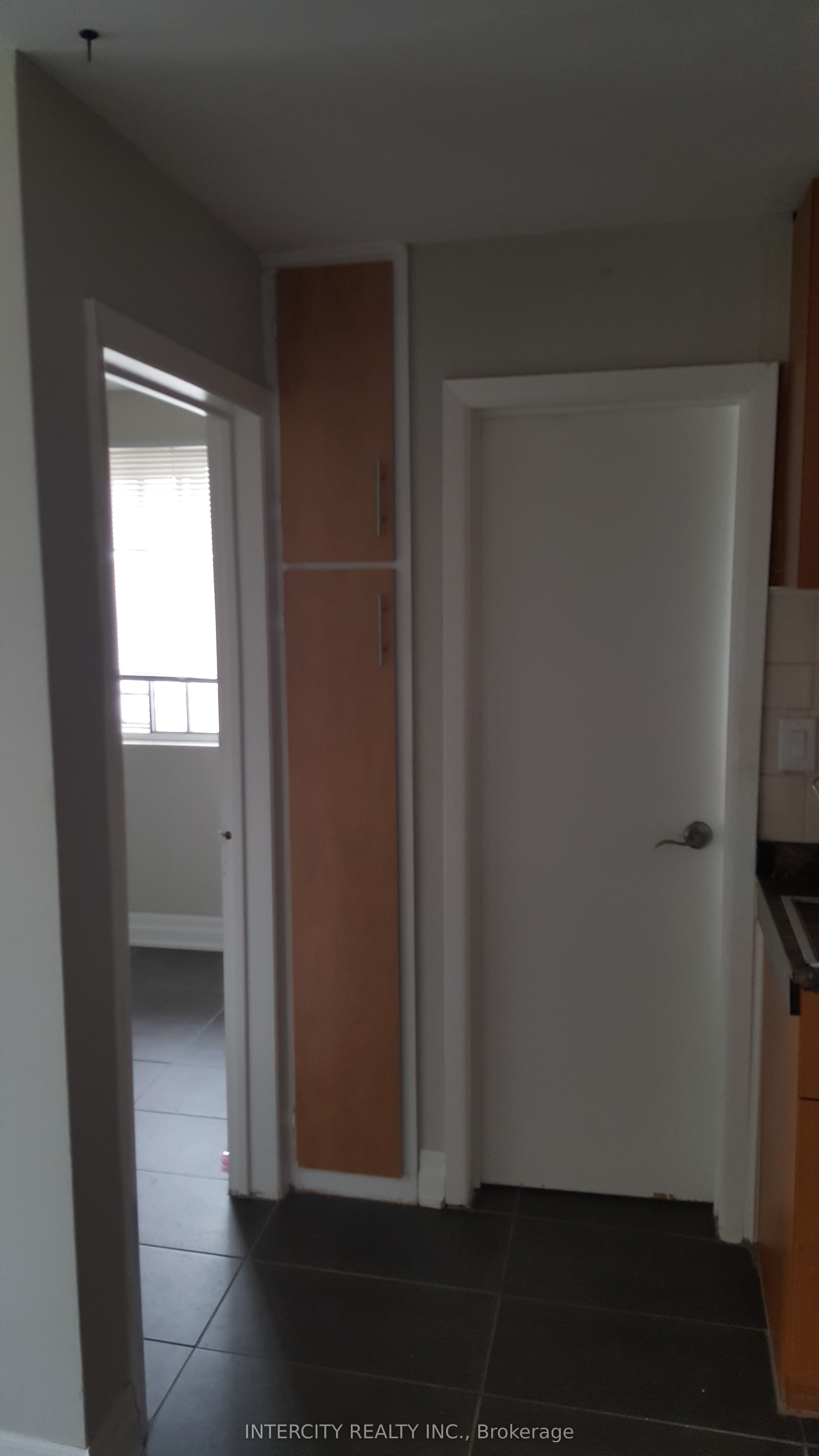 Additional image 2 of 7-14 North Alarton Street, Mississauga, ON, L4T 1J8