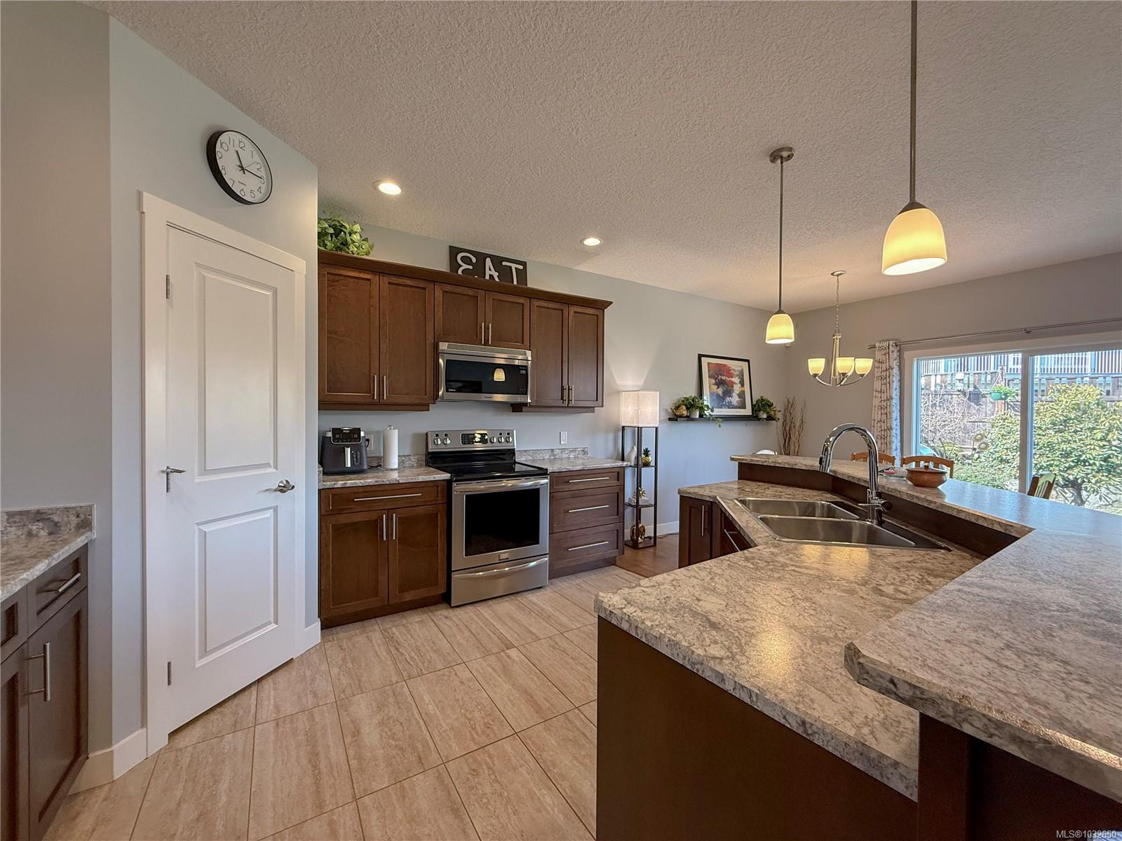 Additional image 3 of 3460 Willow Creek Road, Campbell River, BC, V9W 0C3