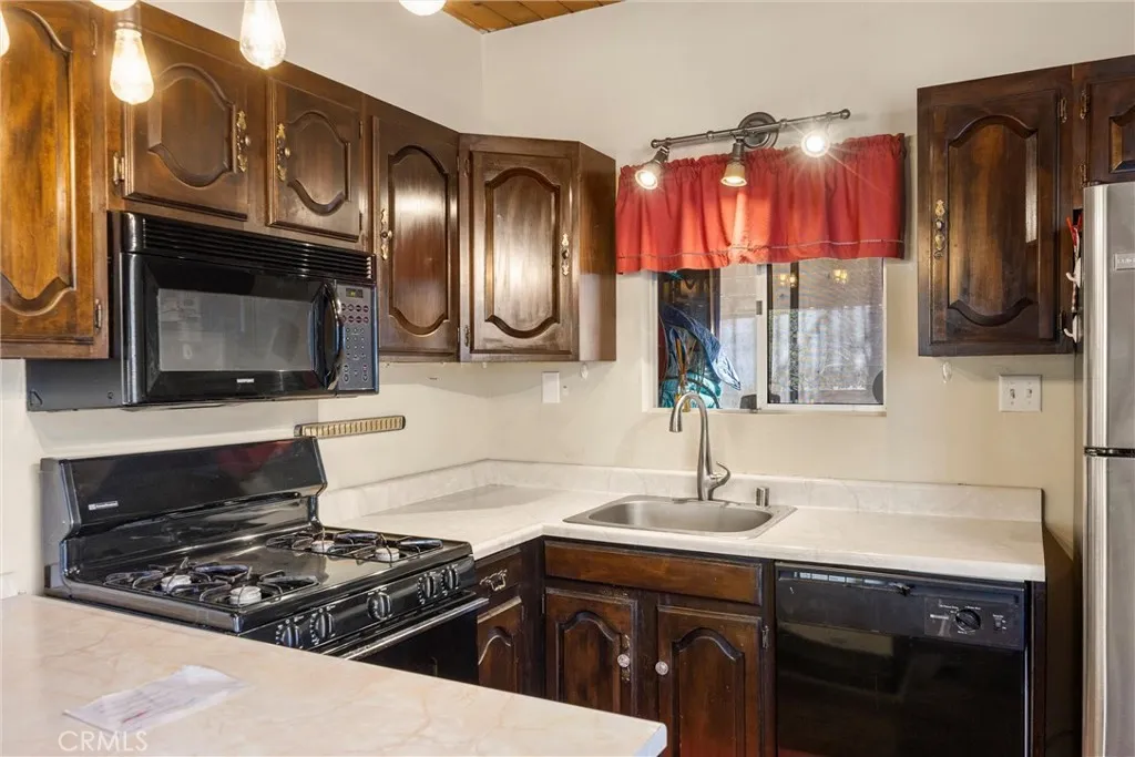 Additional image 27 of 32826 Truman Ln, Running Springs, CA 92382