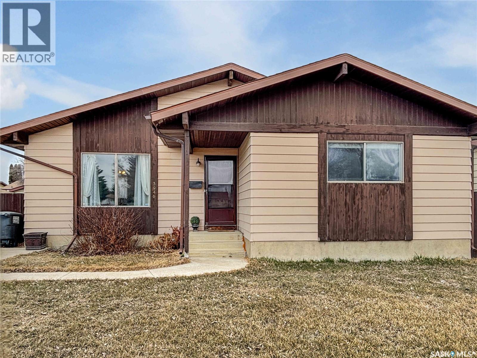 3946 Diefenbaker Drive, Saskatoon, SK, S7L6C6