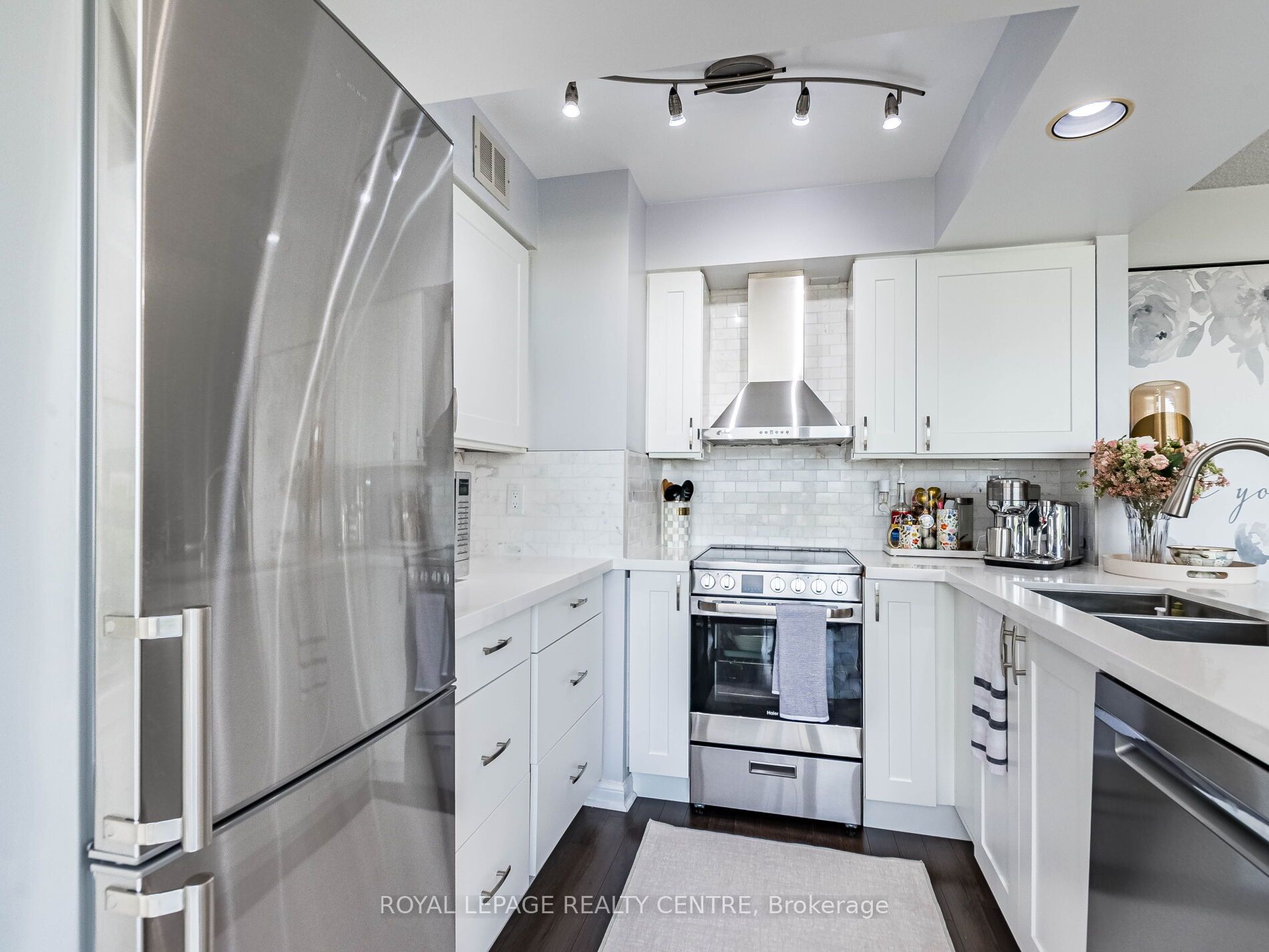 Additional image 6 of 601-50 Eglinton Avenue W, Mississauga, ON, L5R 3P5