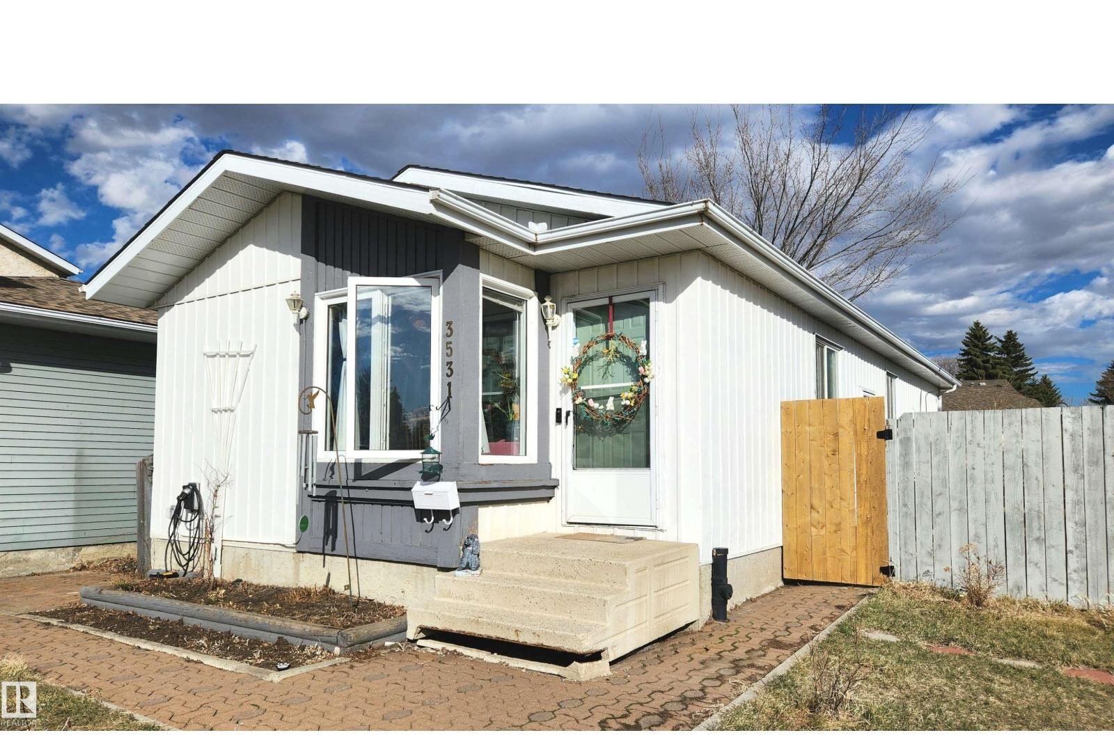 Additional image 7 of 3531 46 Street NW, Edmonton, AB, T6L5C6