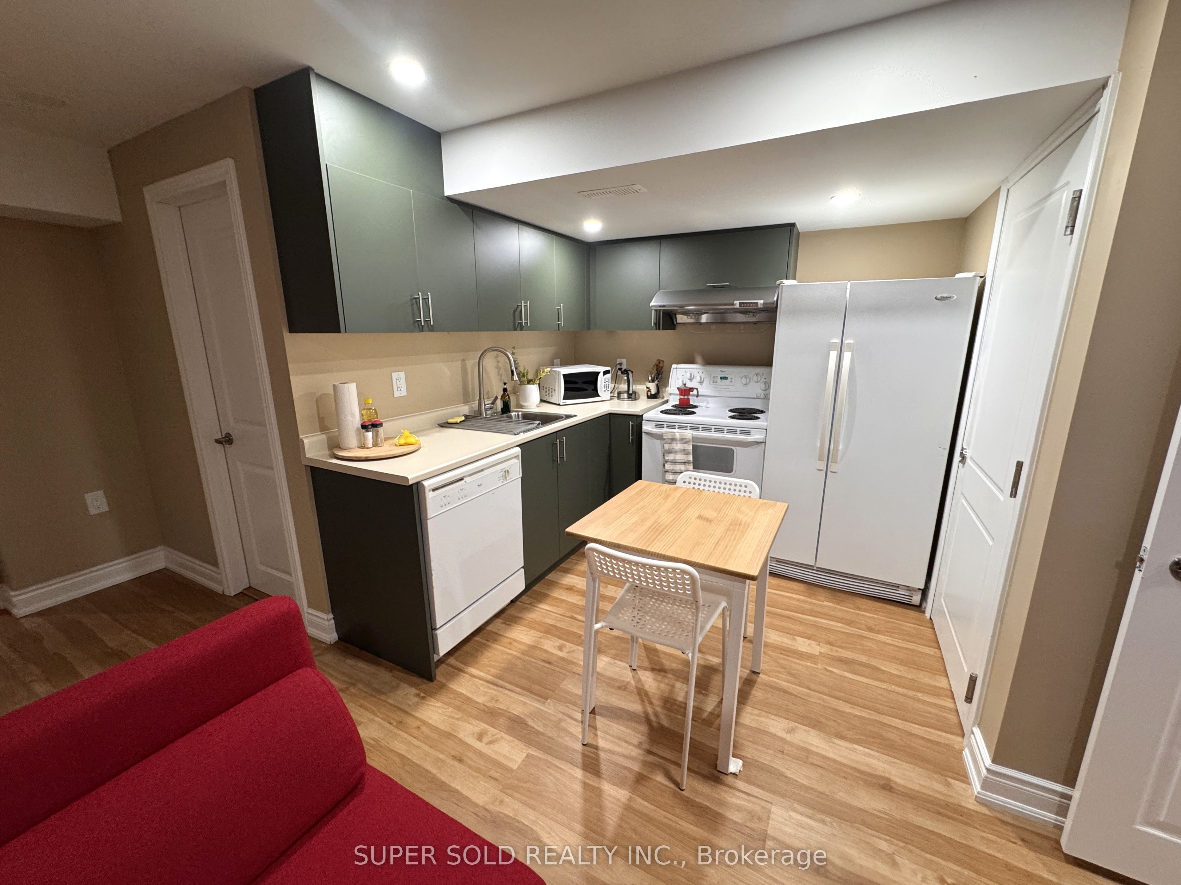 Additional image 4 of Basement-3434 Fountain Park Avenue, Mississauga, ON, L5M 7E3