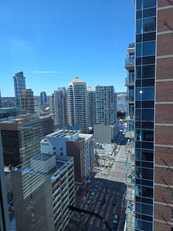2208-910 5 Avenue SW, Calgary, AB, T2P 0C3