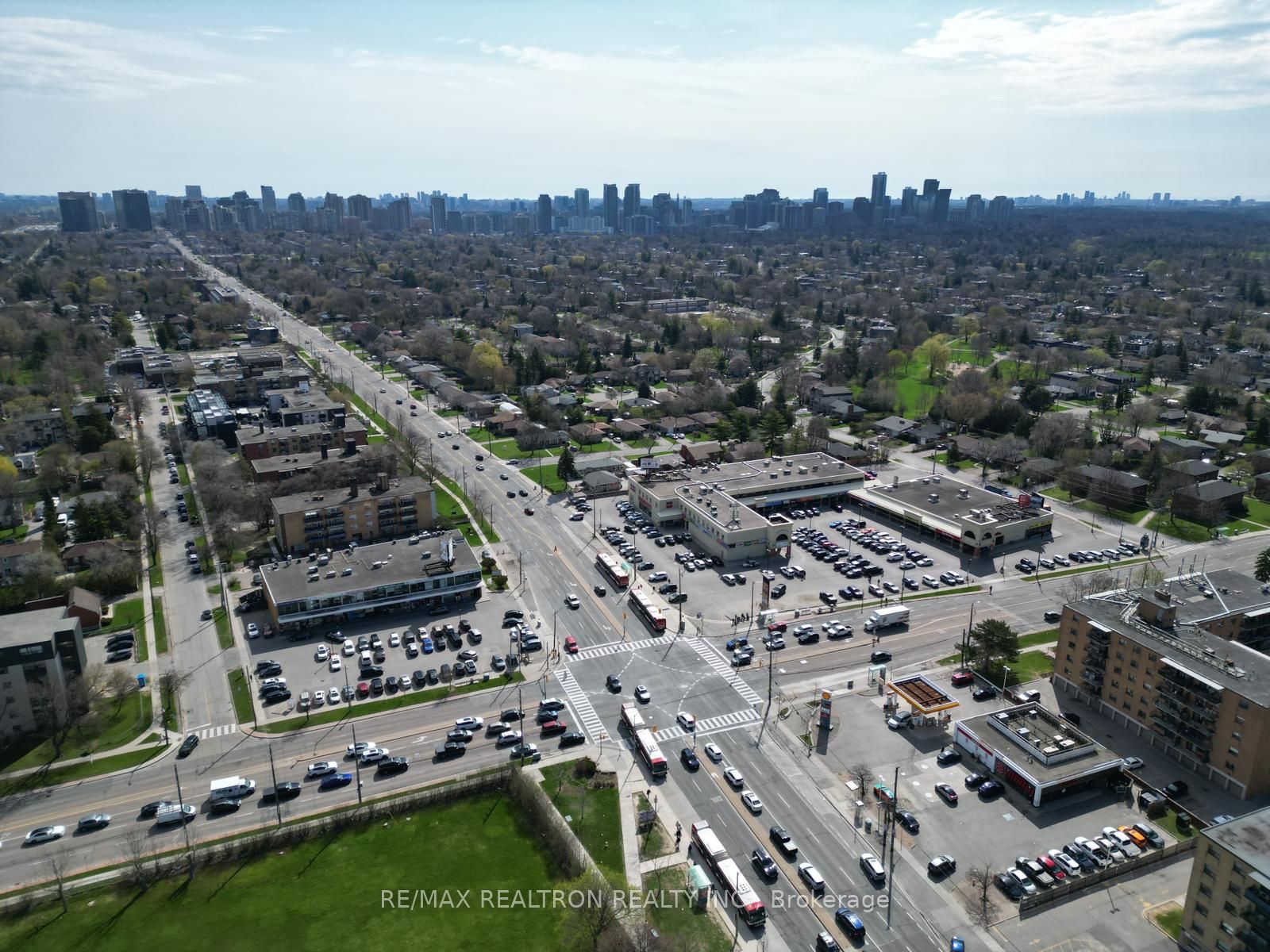 Additional image 3 of 4926 Bathurst Street, Toronto, ON, M2R 1X5
