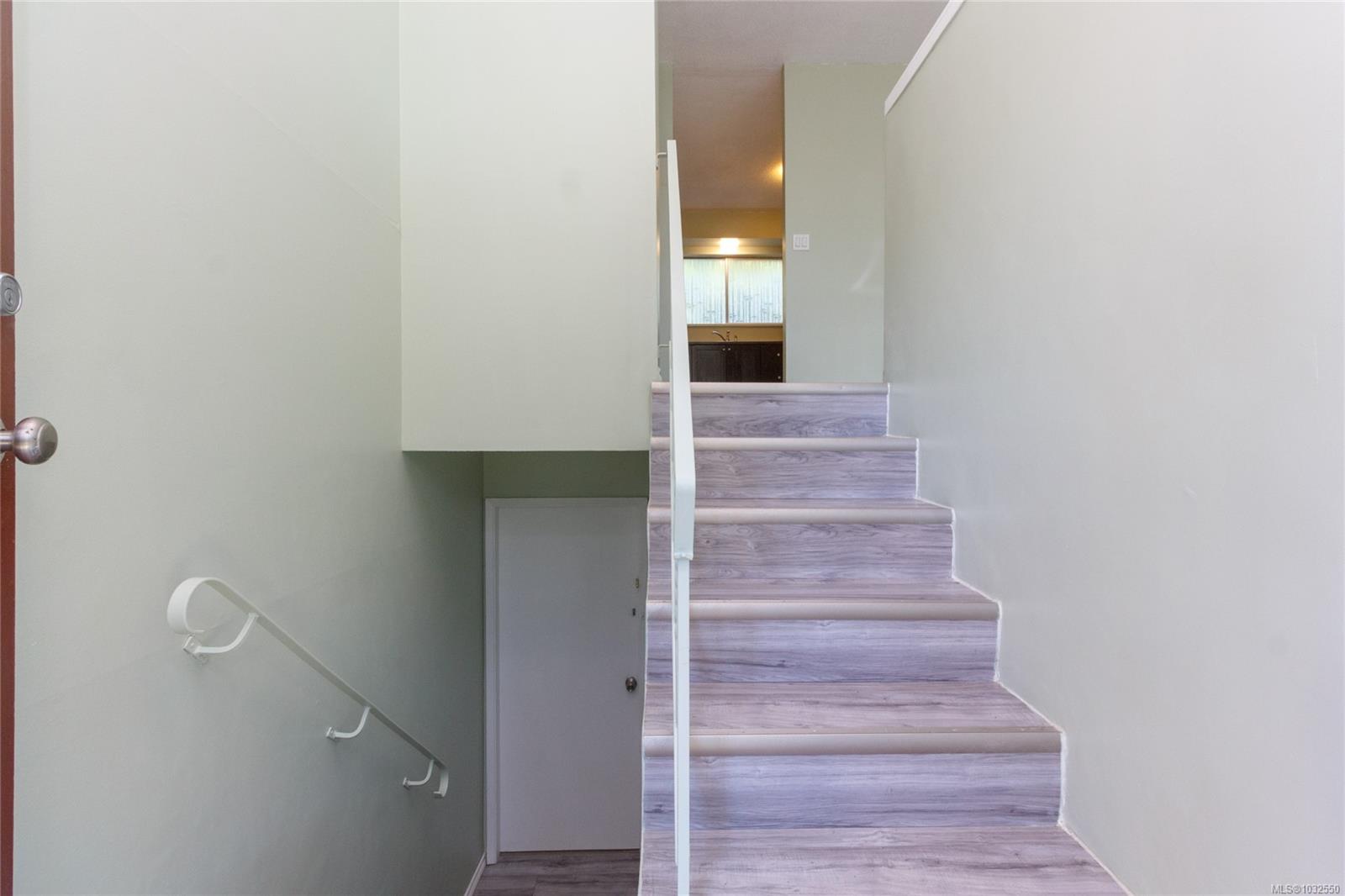 Additional image 3 of 2254 Amherst Avenue, Sidney, BC, V8L 2G7