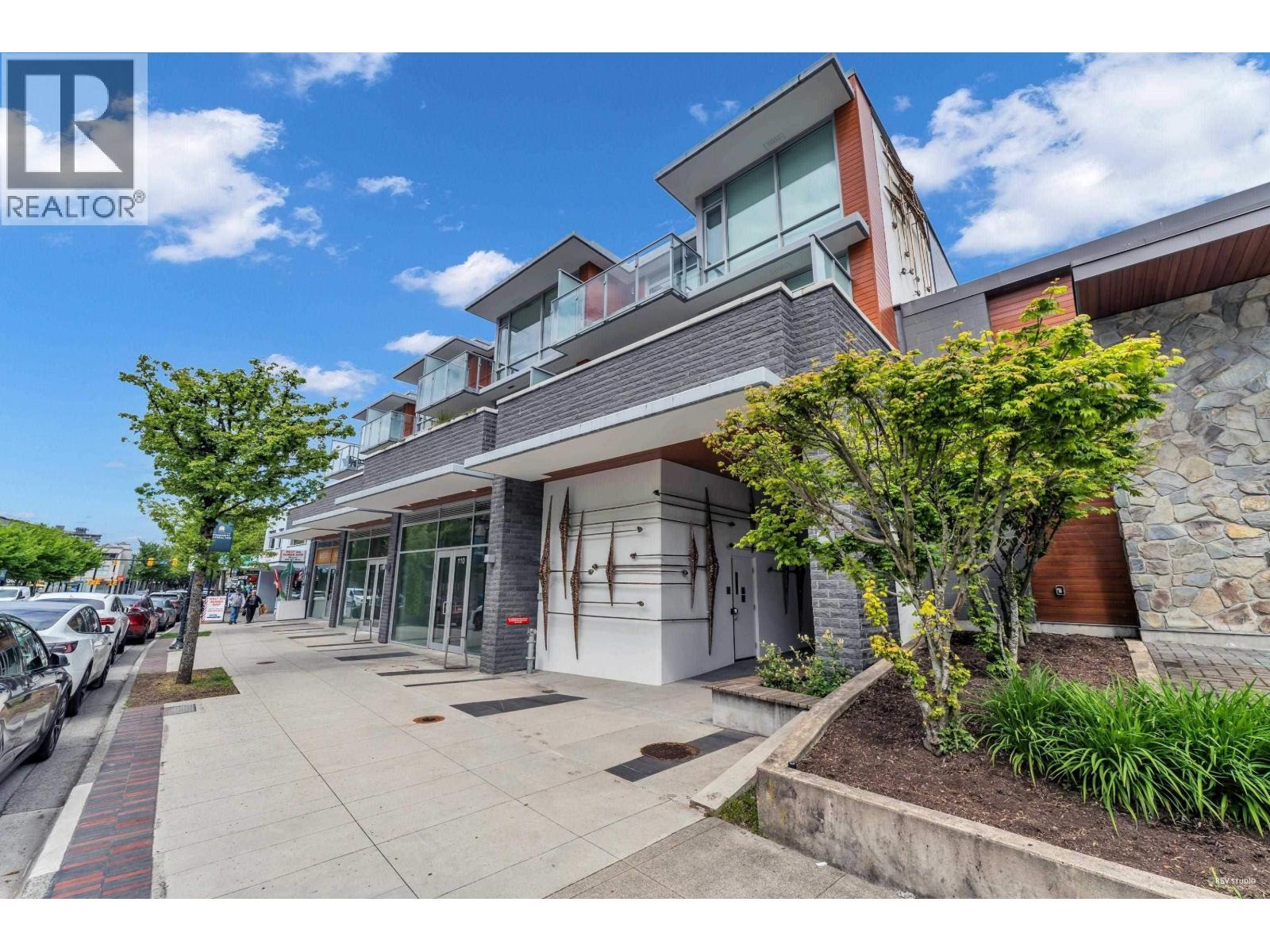 Additional image 2 of 120-1331 Marine Drive, West Vancouver, BC, V7T1B6
