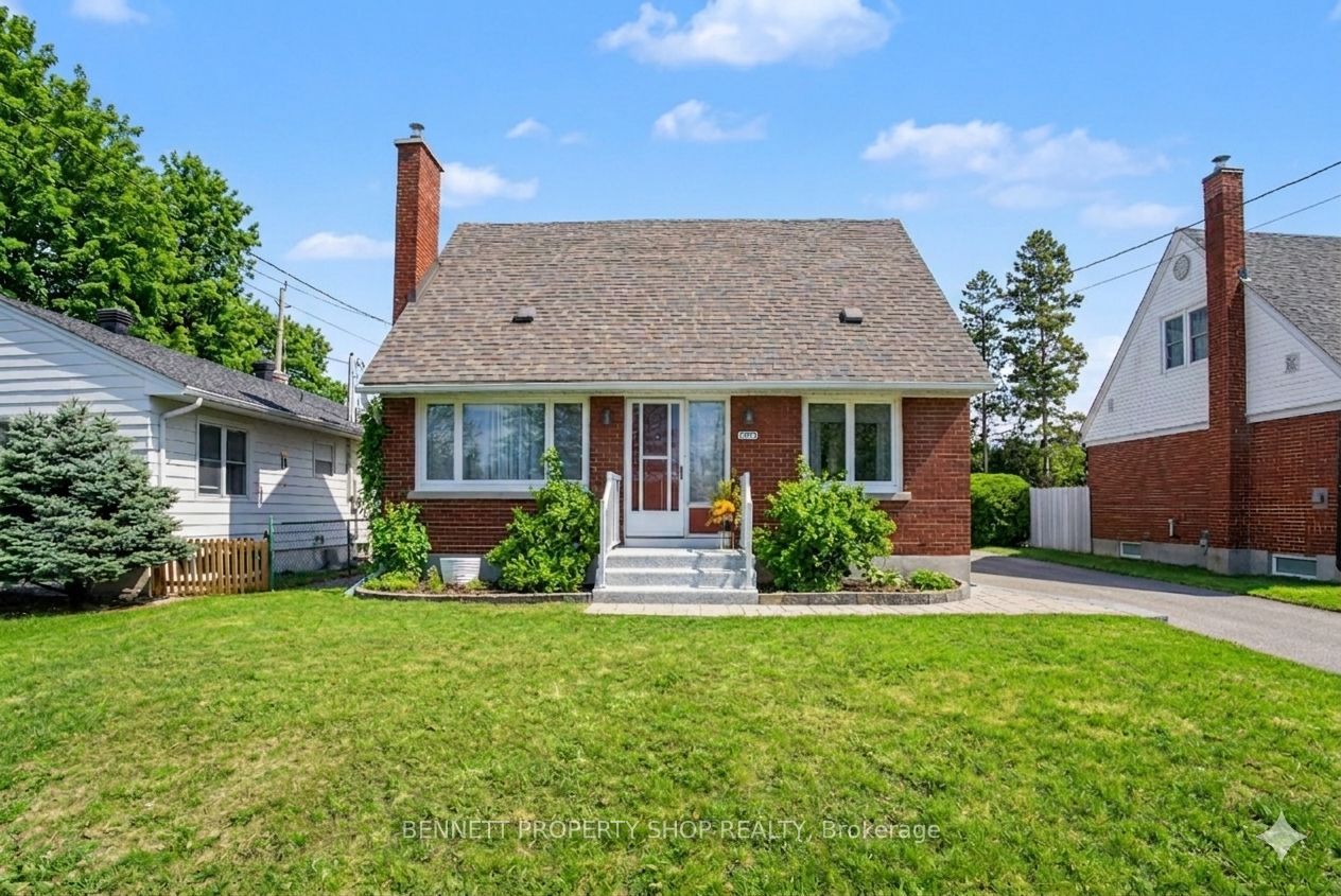 1953 Saunderson Drive, Ottawa, ON, K1G 2C8