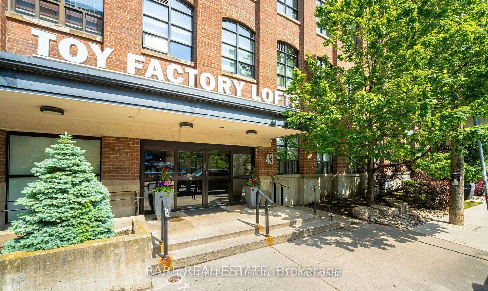 217-43 Hanna Avenue, Toronto, ON, M6K 1X1