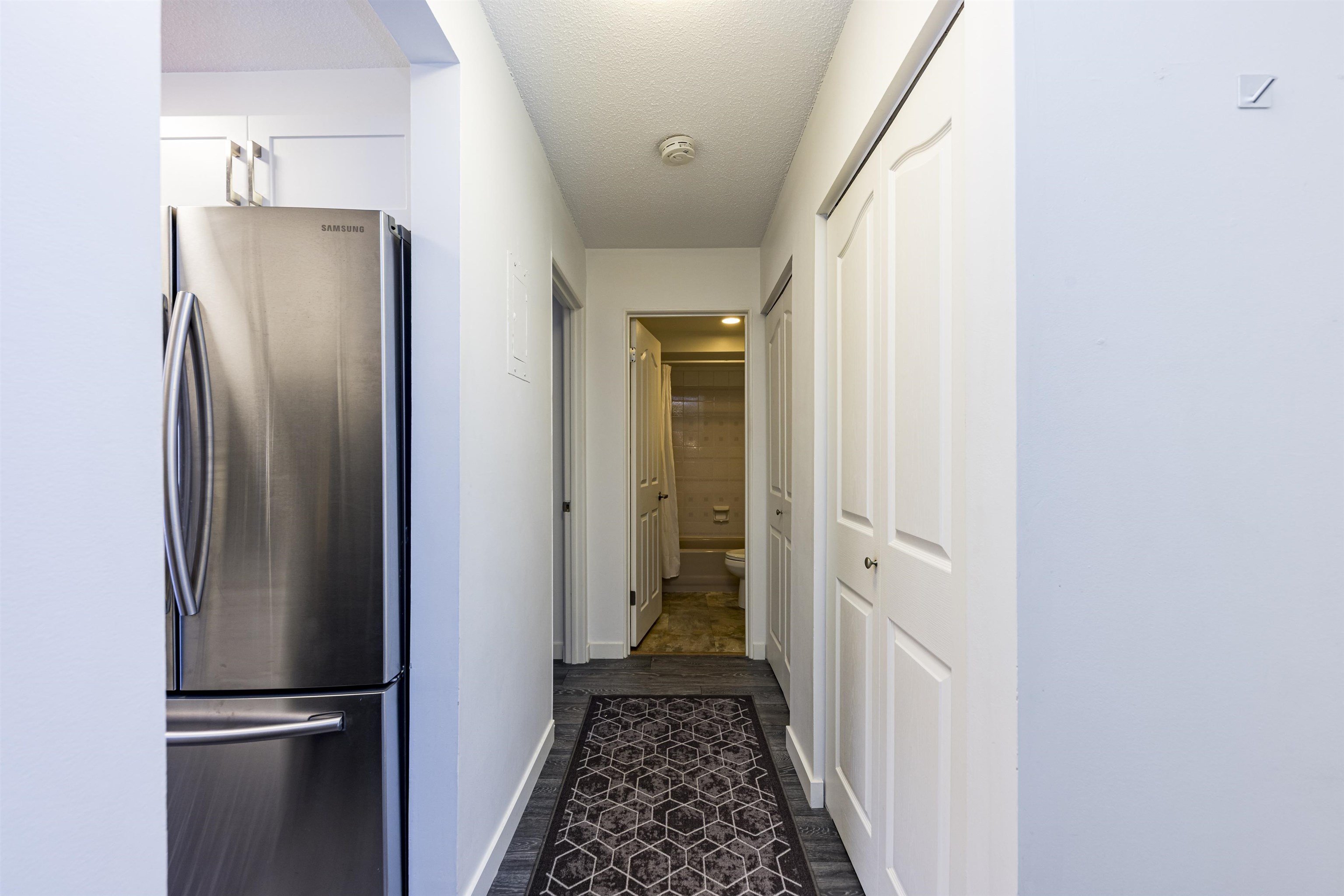 Additional image 6 of 208-160 19th Street E, North Vancouver, BC, V7L 2Y8