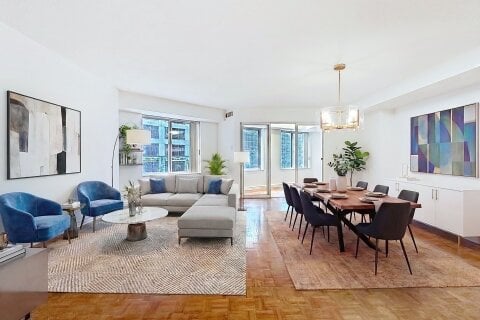 Additional image 7 of 302-33 University Avenue, Toronto, ON, M5J 2S7