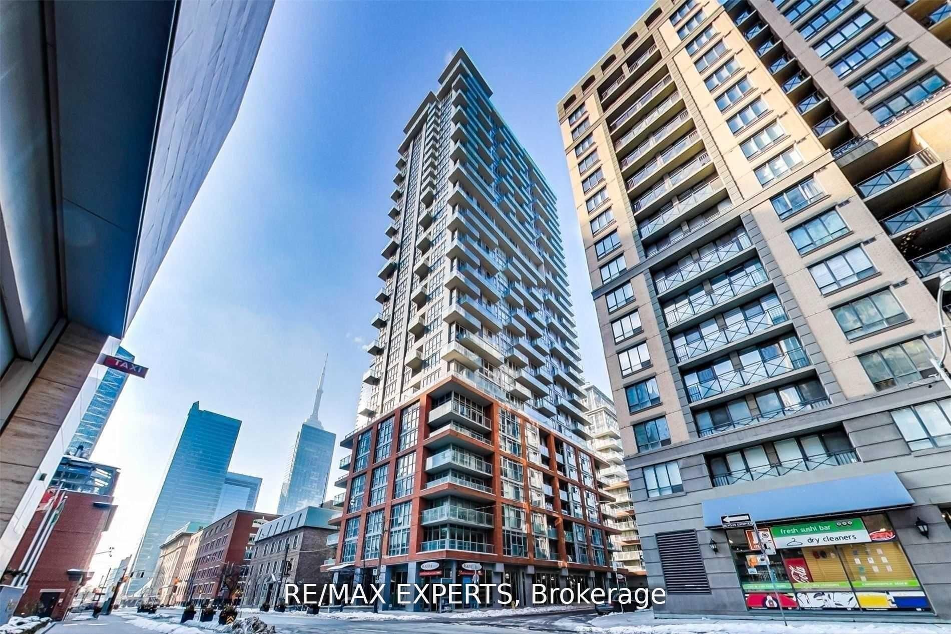 302-126 Simcoe Street, Toronto, ON, M5H 4E6