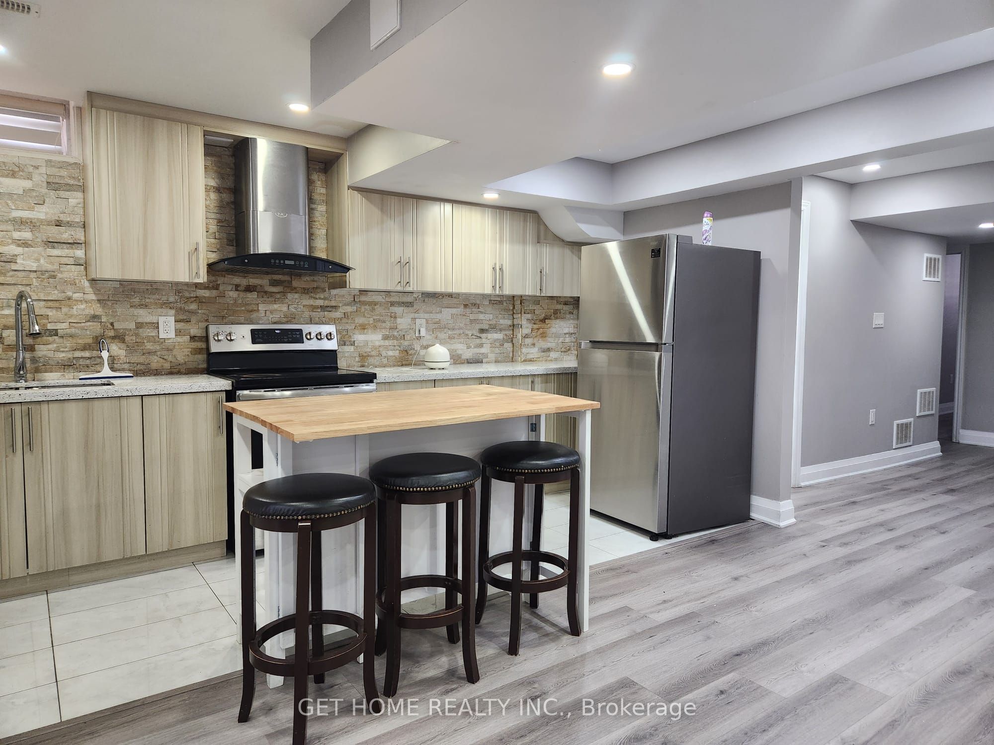 Additional image 5 of 8 Nightland Court, Brampton, ON, L6Y 0A5