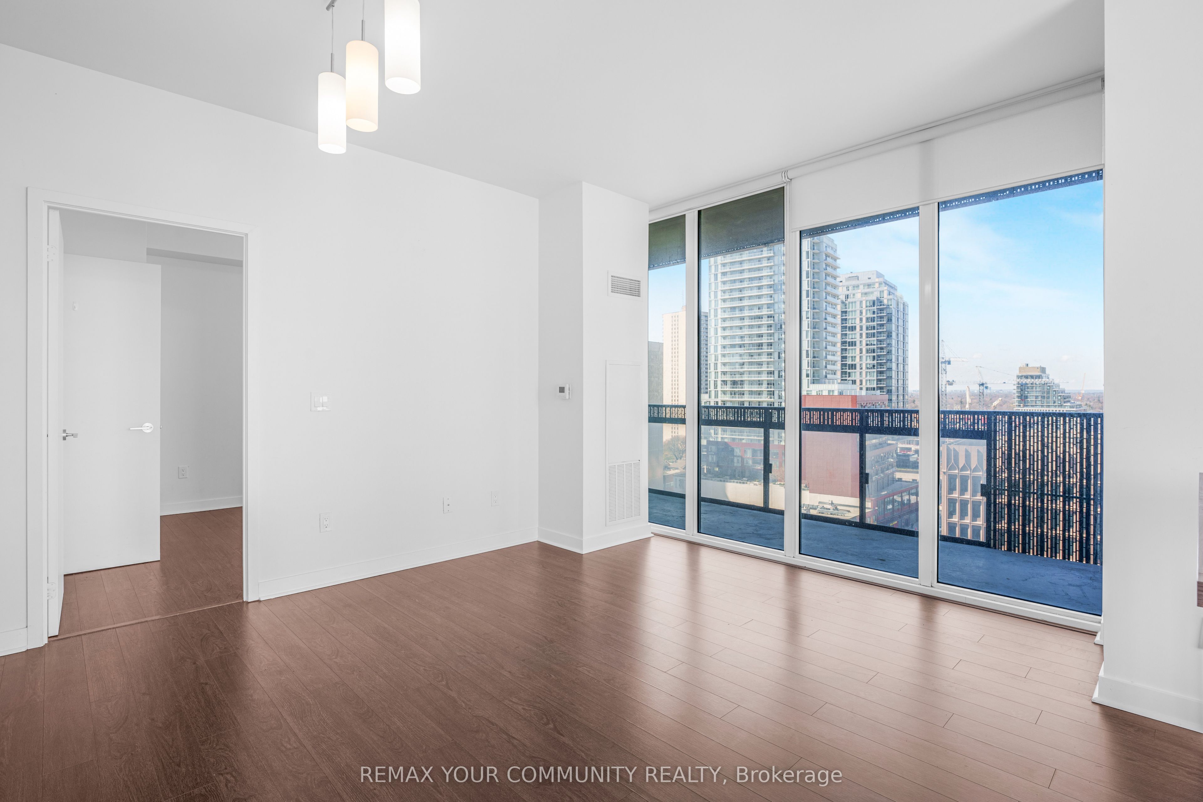 Additional image 5 of 1108-8 Eglinton Avenue, Toronto, ON, M4P 1A6