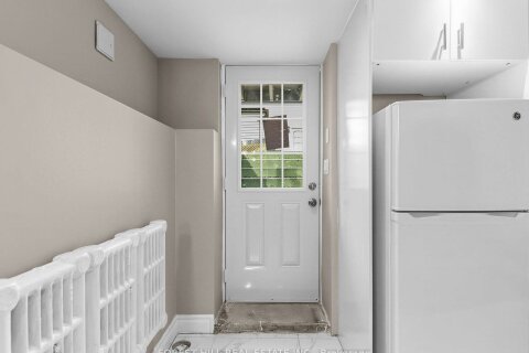 Additional image 8 of Lower-12 Salem Avenue, Toronto, ON, M6H 3C1