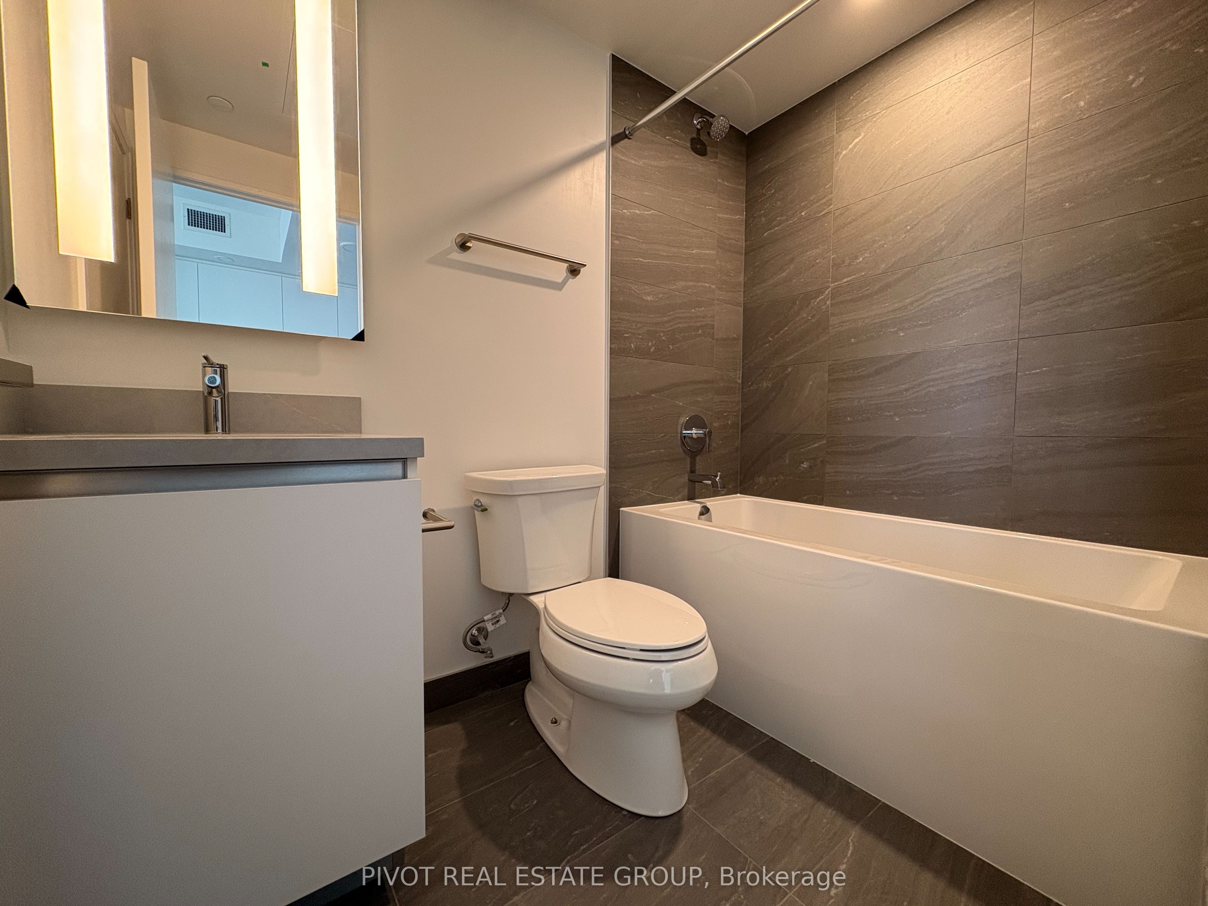 Additional image 2 of 5709-4015 The Exchange N/a, Mississauga, ON, L5B 0N9