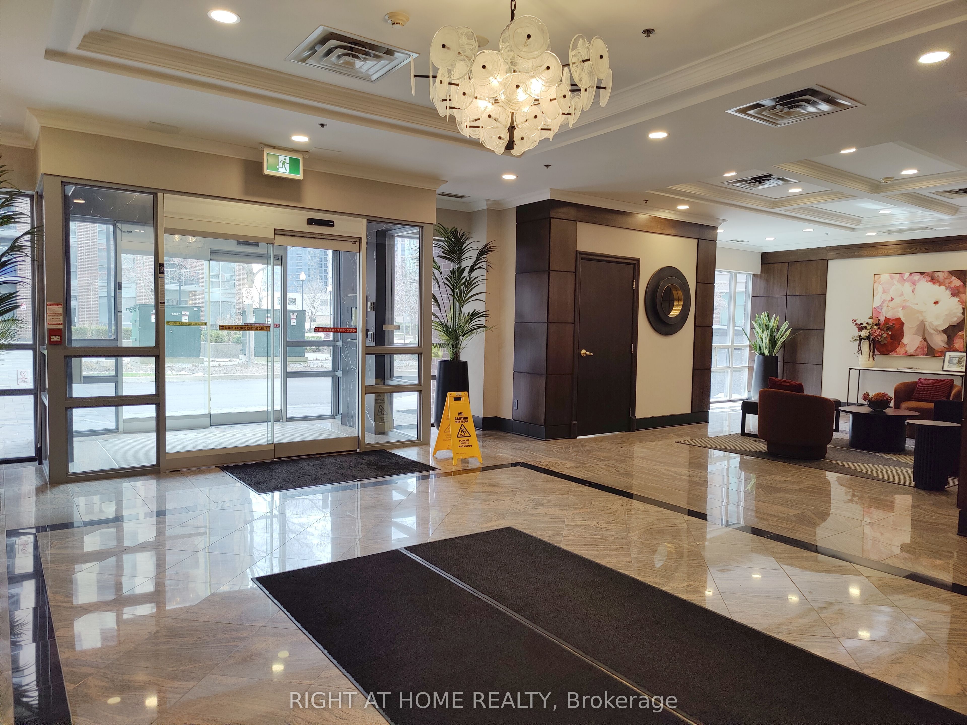 Additional image 4 of 704-5 Michael Power Place, Toronto, ON, M9A 0A3
