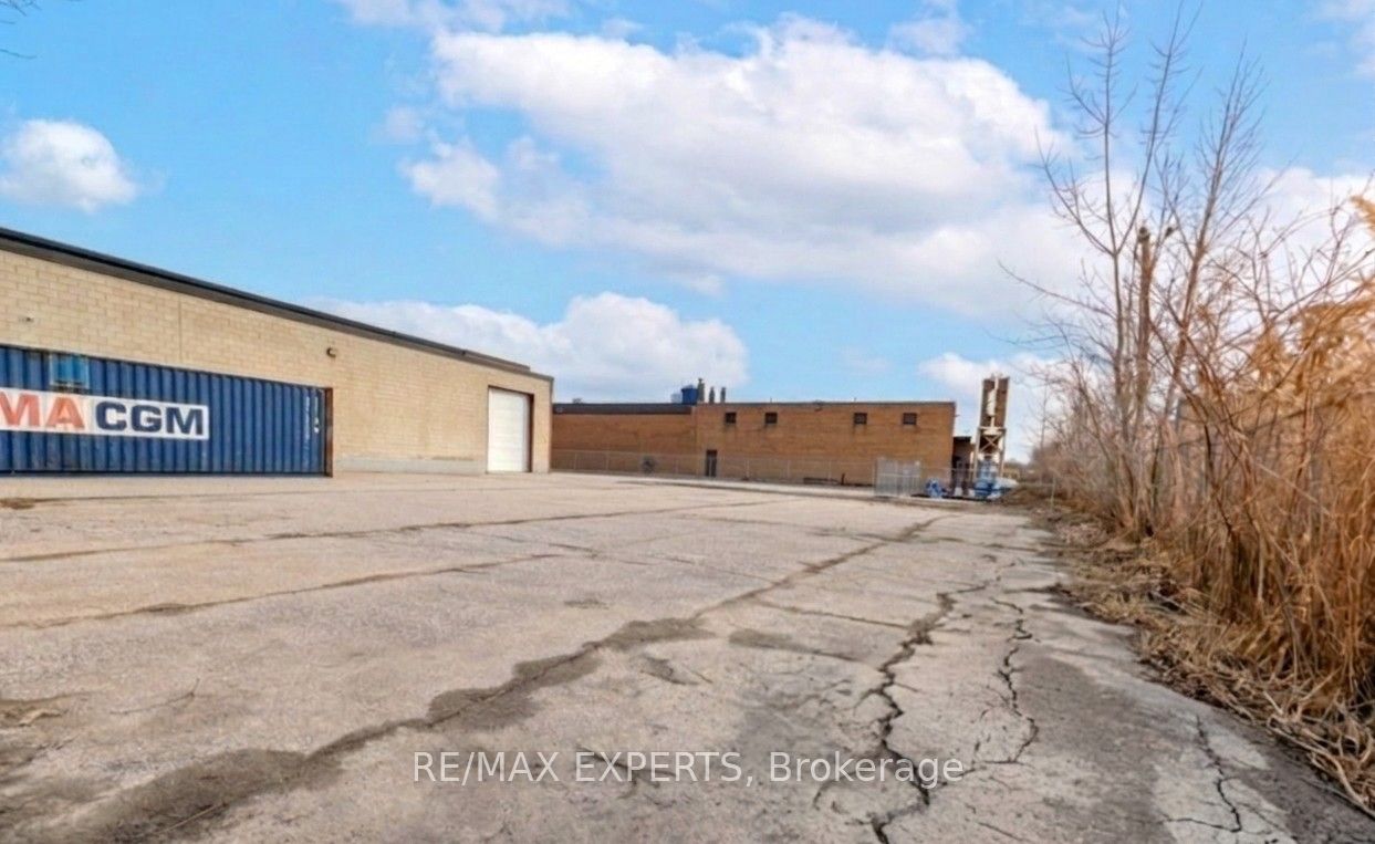 Additional image 5 of 5240 General Road, Mississauga, ON, L4W 1G8