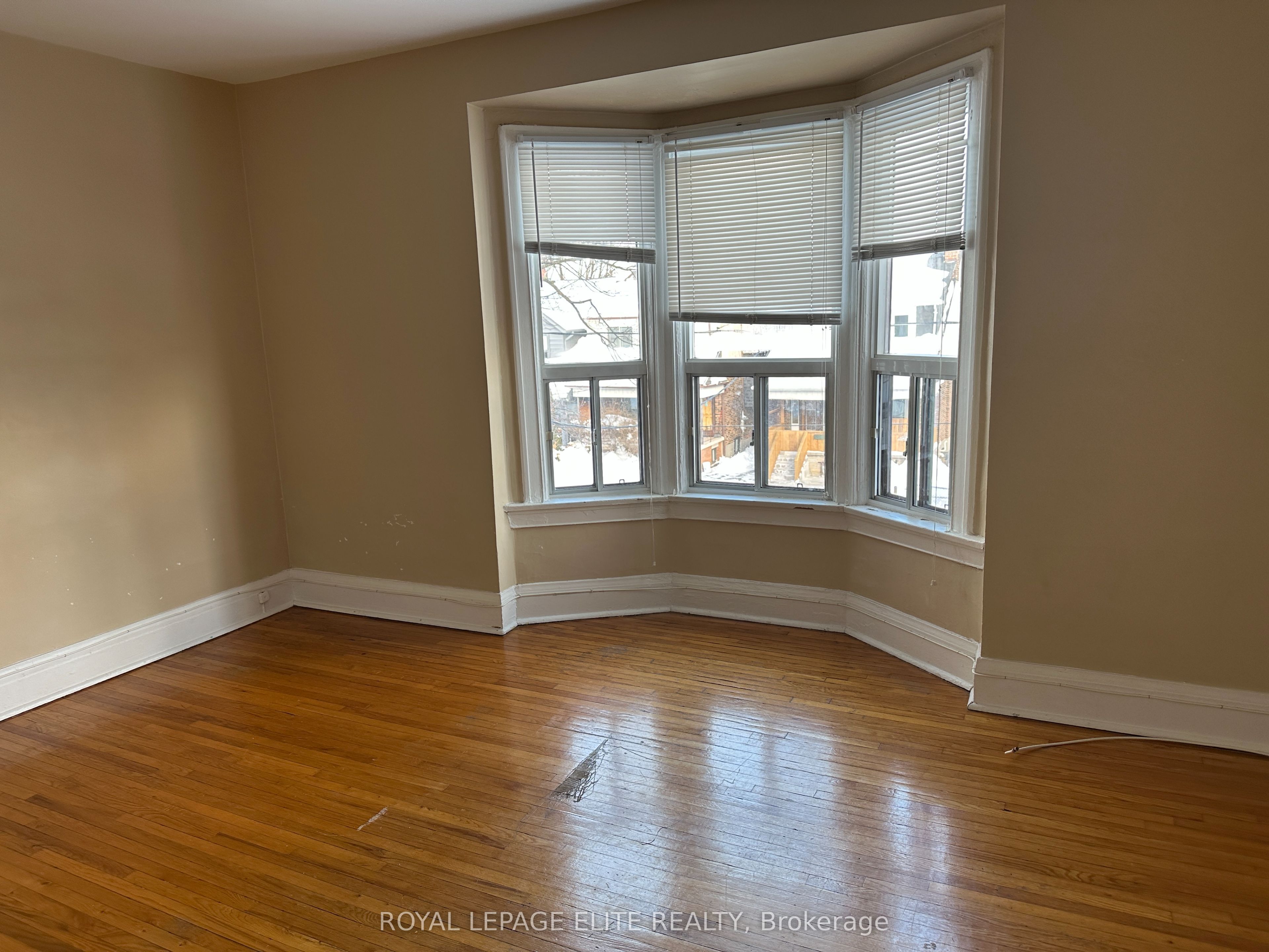 176 Westmount Avenue E, Toronto, ON, M6E 3M8