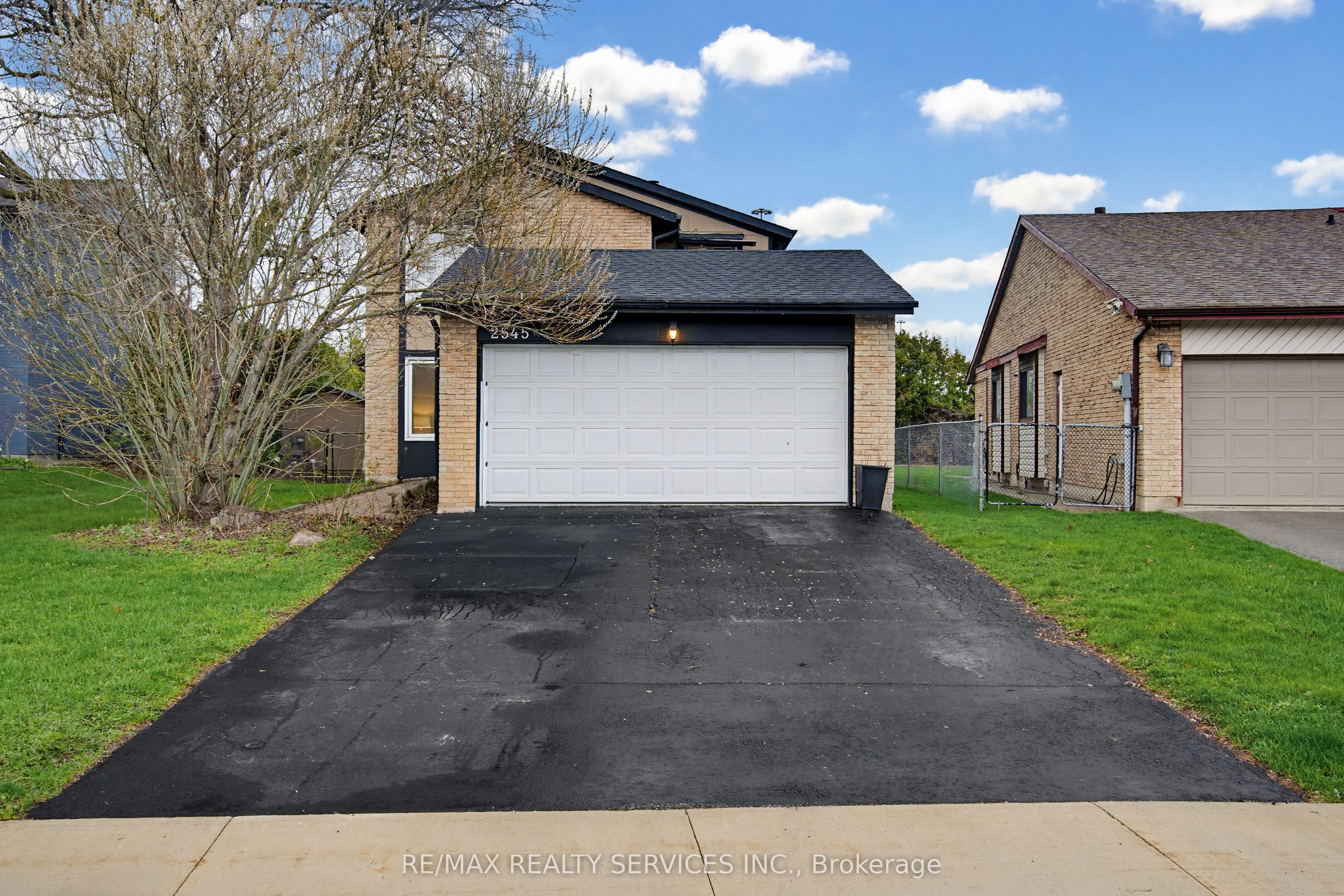 Additional image 2 of 2545 Folkway Drive, Mississauga, ON, L5L 2J9