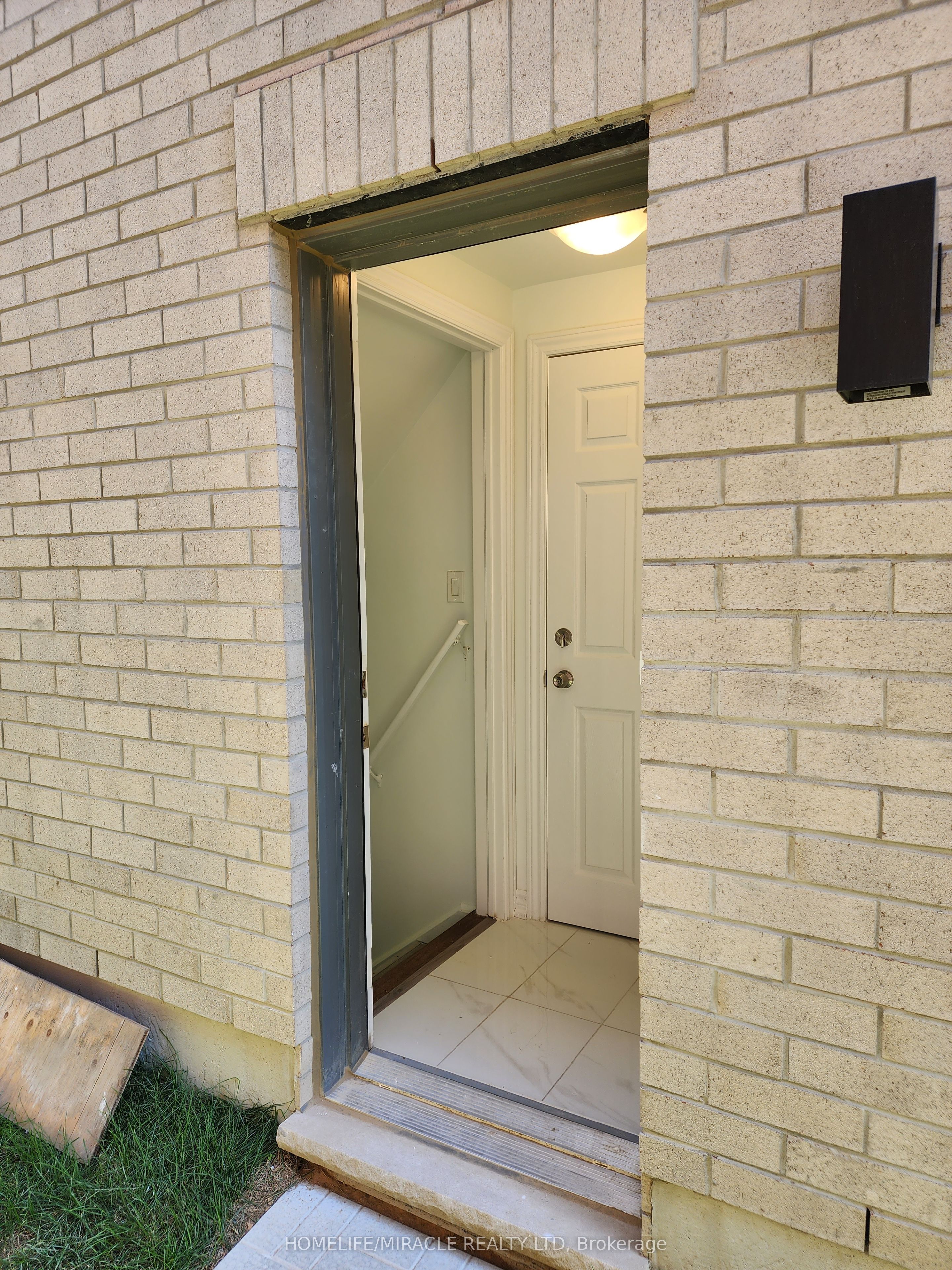 Additional image 2 of Basement-67 Calabria Drive, Caledon, ON, L7C 4K9
