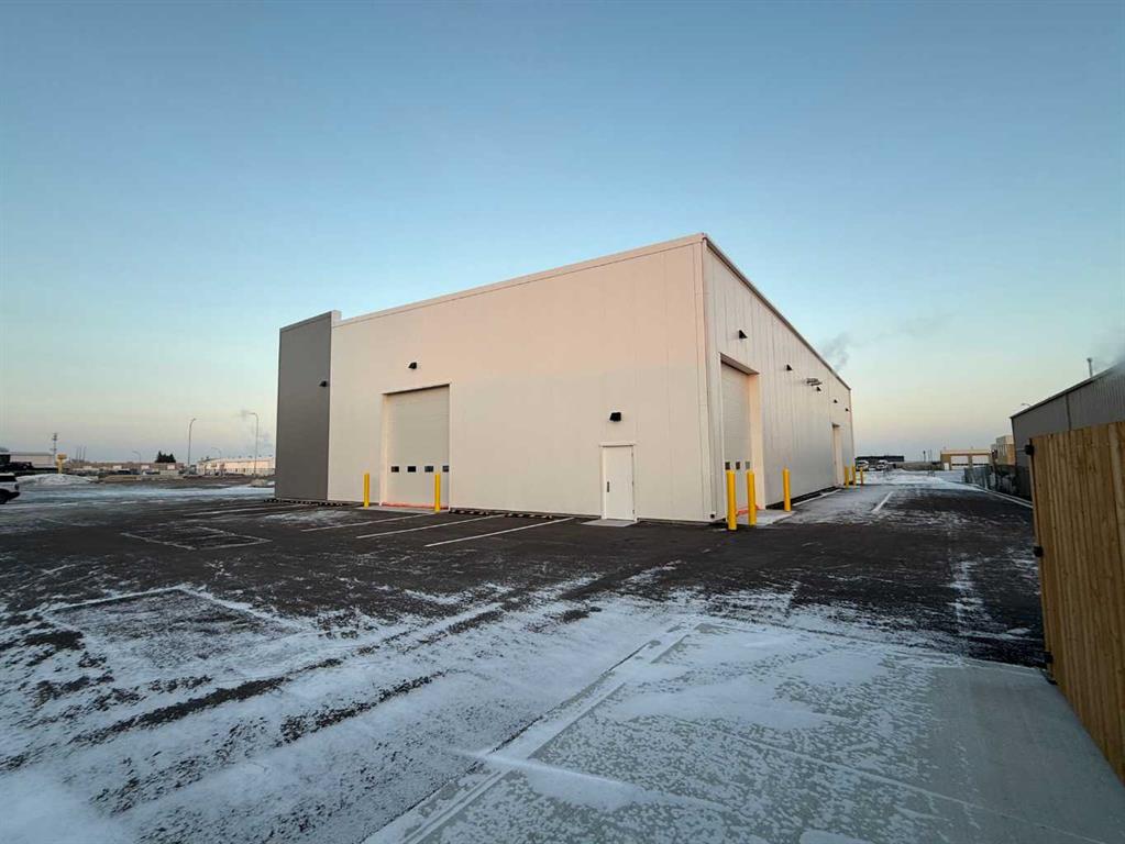Additional image 4 of 410 36 Street N, Lethbridge, AB, T1H 5C3
