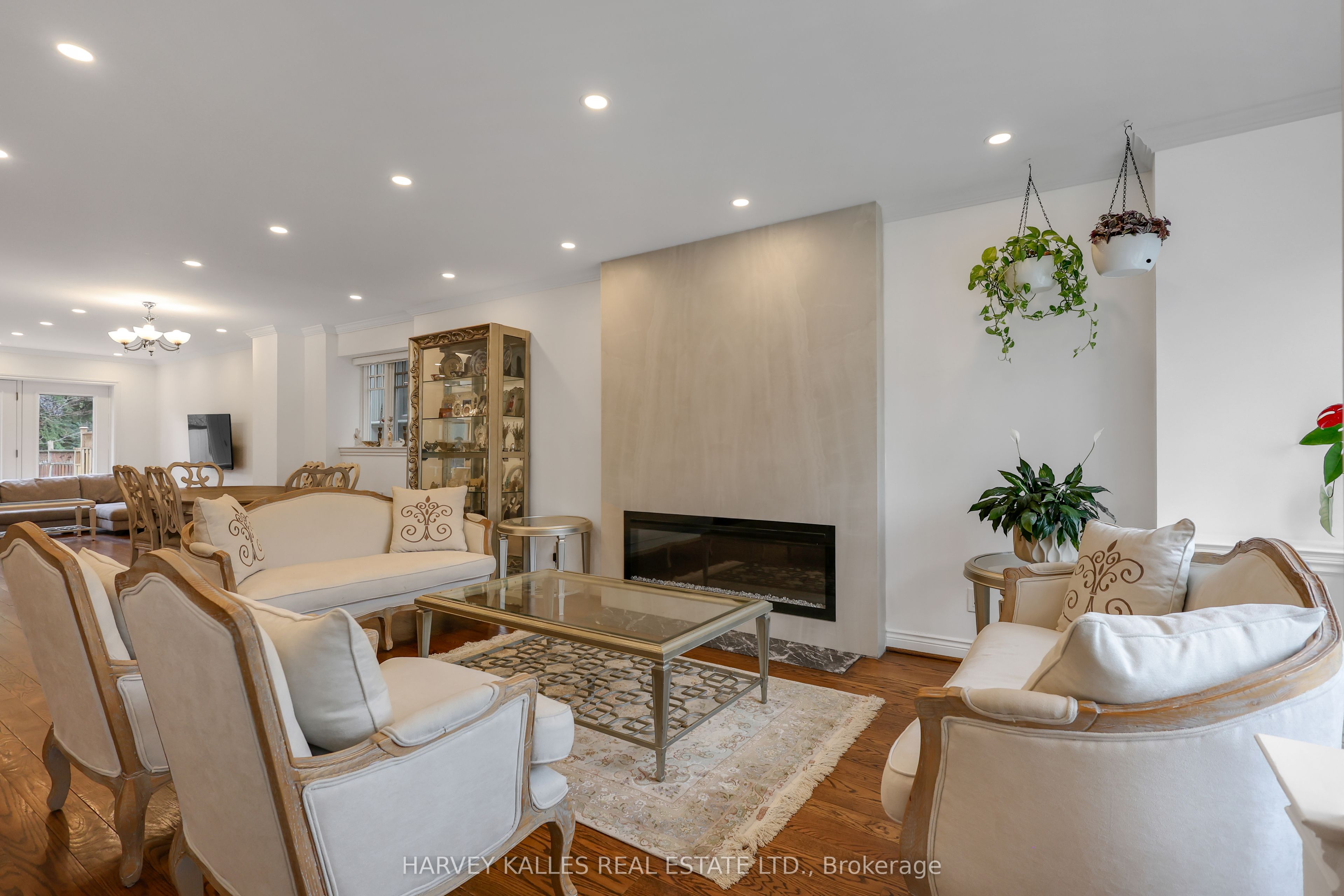 Additional image 4 of 204 Brooke Avenue, Toronto, ON, M5M 2K6